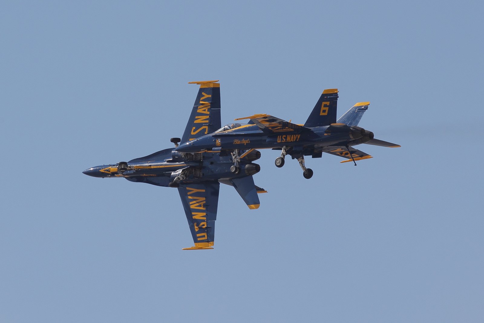 a 18, Hornet Wallpaper