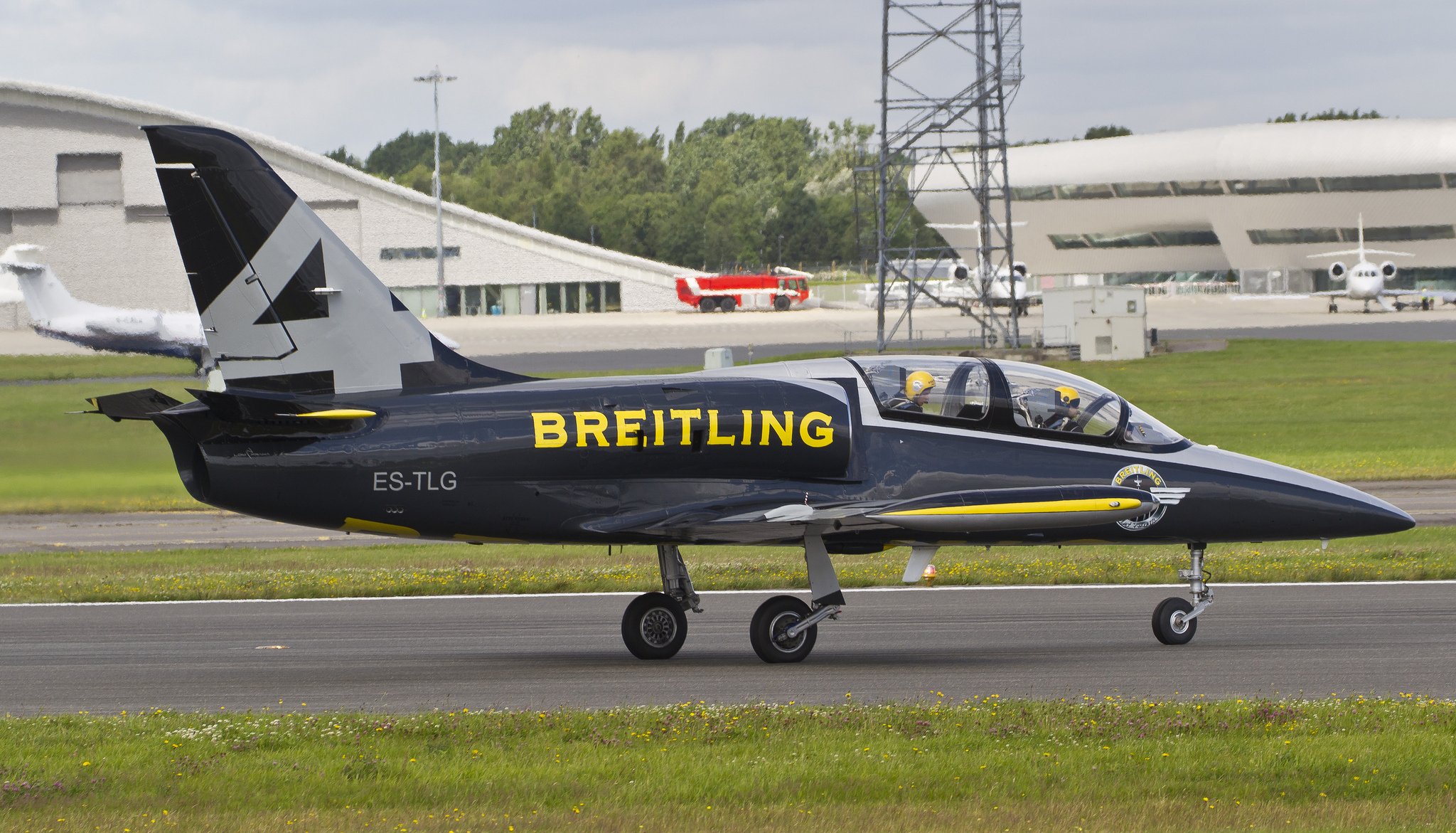 aero, L 39, Albatros, Breitling, Jet, Team, Acrobatic, Aircrafts Wallpaper