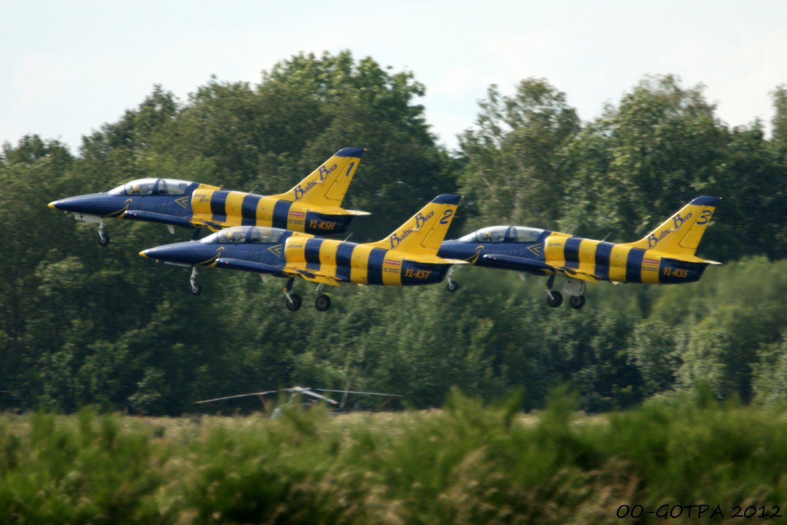 aero, L 39, Albatros, Baltic, Bees, Jet, Team, Acrobatic Wallpaper
