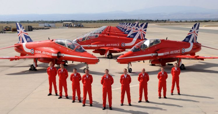 bae, Hawk, T, Mk1, Red, Arrows, Jet, Team, Acrobatic, Royal, Air, Force, England, Aircrafts HD Wallpaper Desktop Background