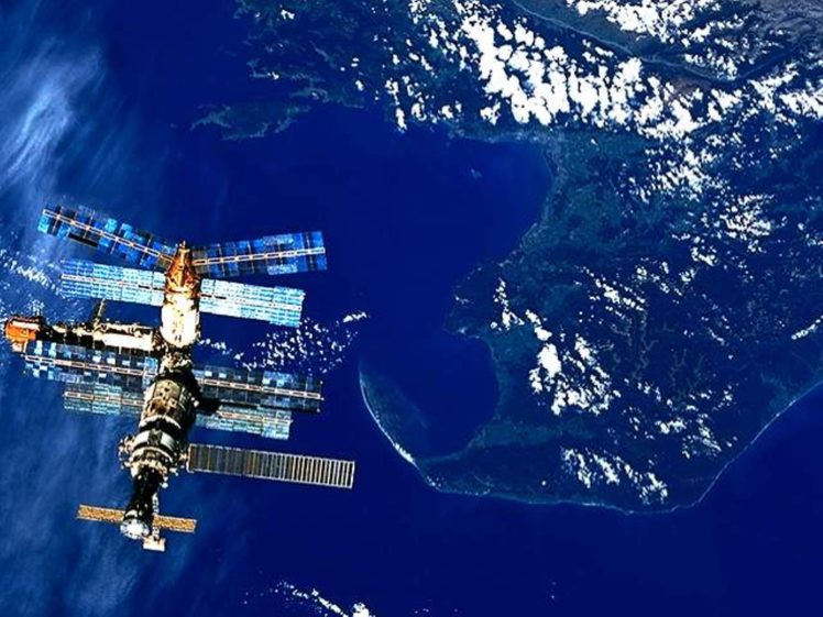 space, Planet, Universe, Earth, Satelite, Look HD Wallpaper Desktop Background