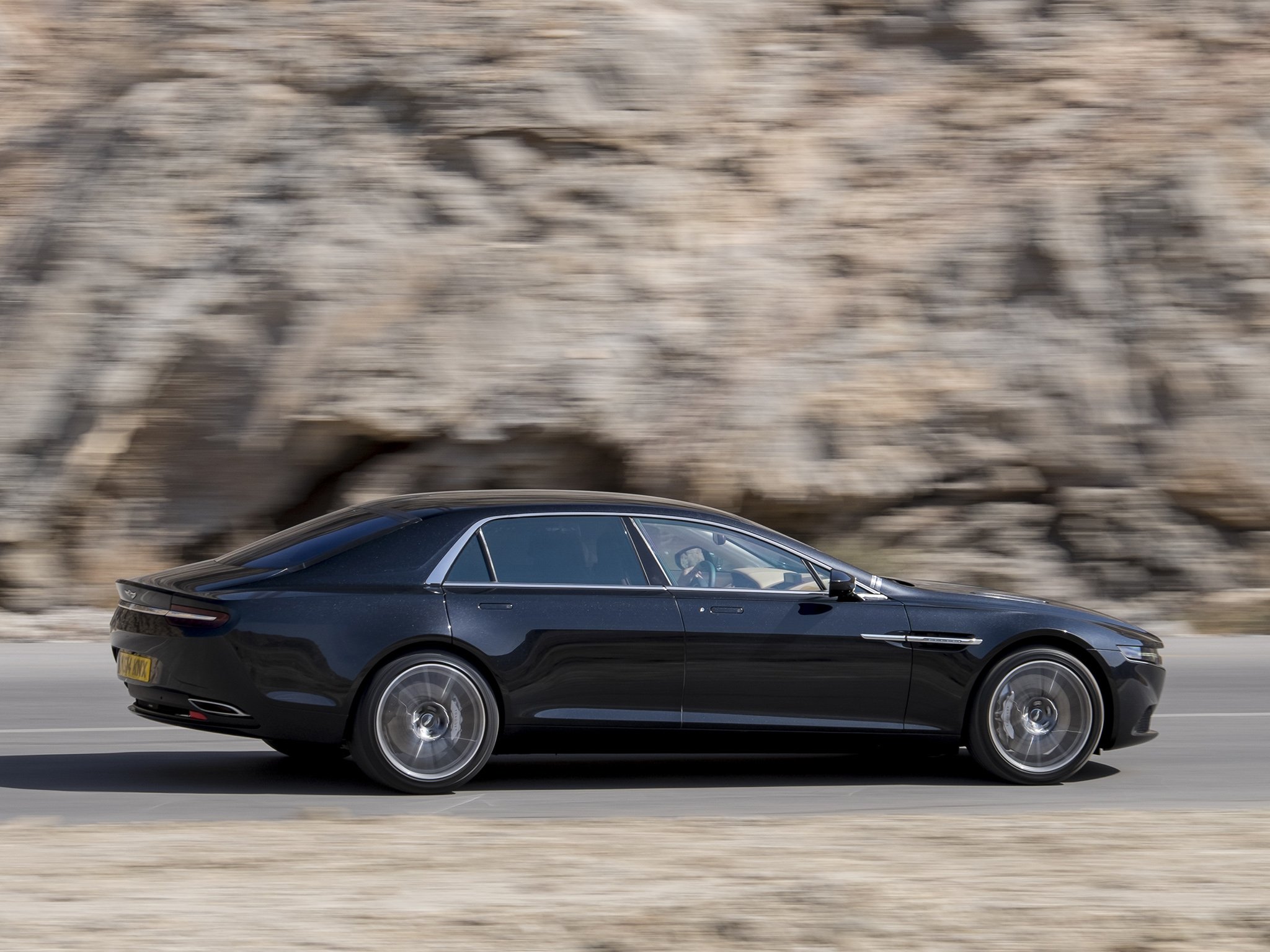 2015 Aston Martin Lagonda taraf