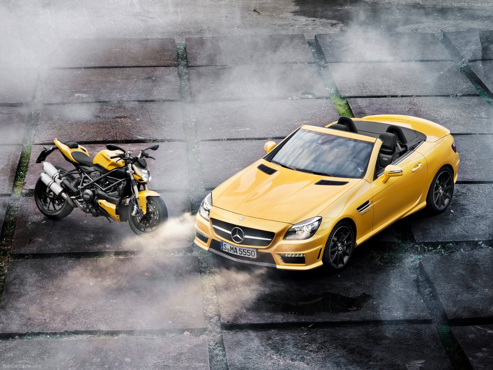 ducati, Naked, Streetfighter, Sportbike, Smoke, Mercedes Wallpaper