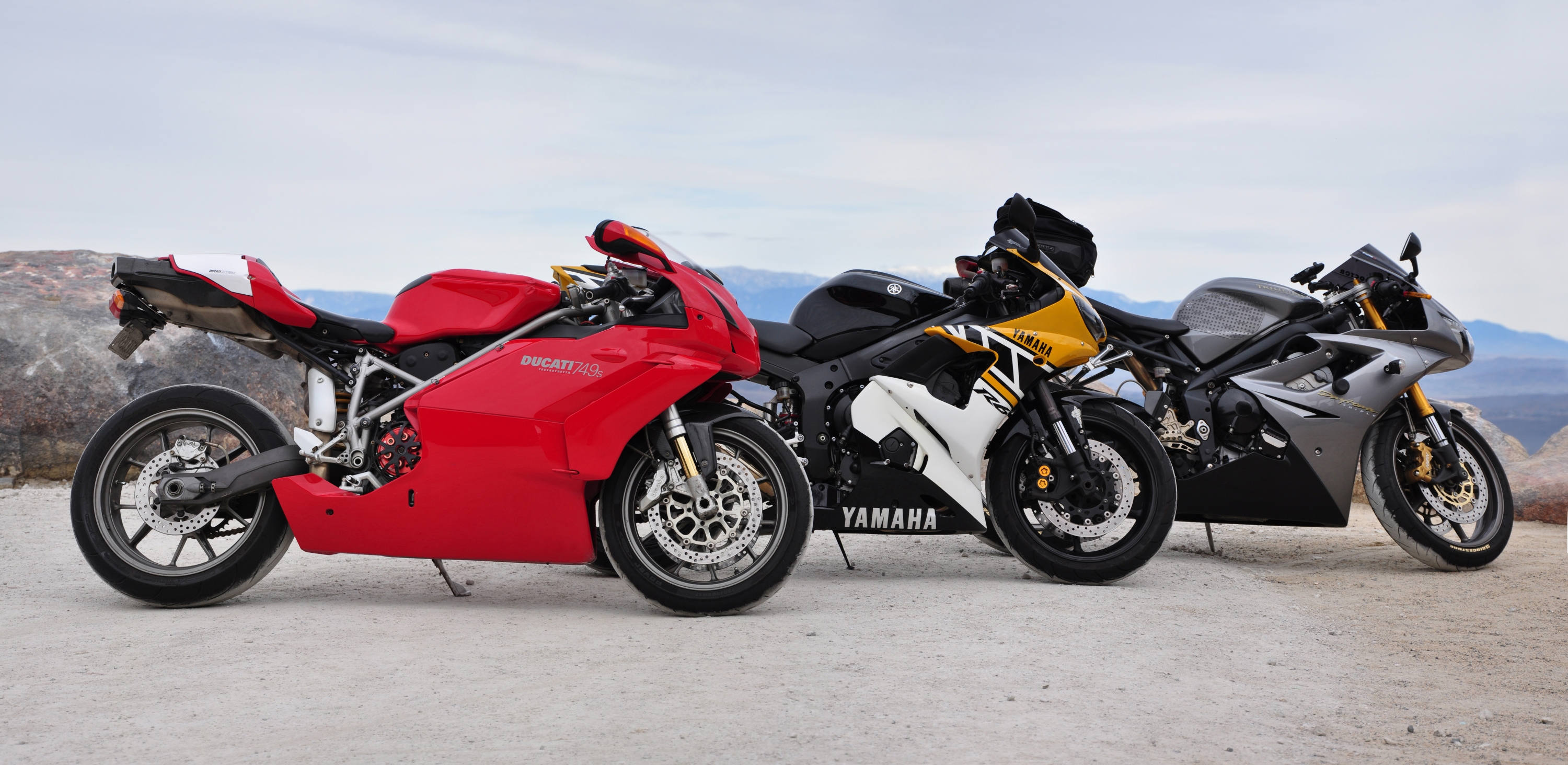 ducati, Yamaha, Triumph, Sportbike Wallpaper