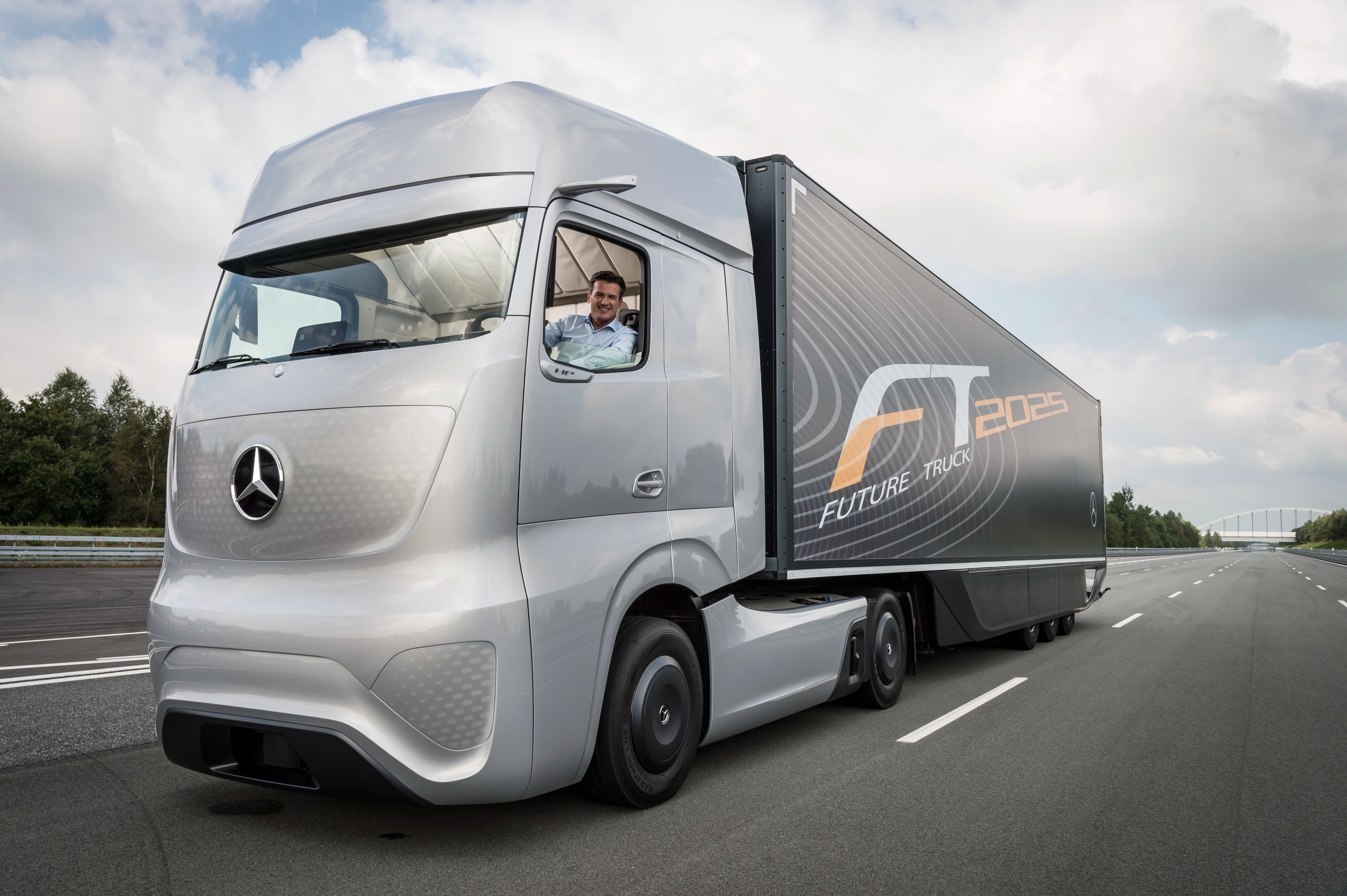 2014, Mercedes, Benz, Future, Truck, 2025, Semi, Tractor Wallpaper