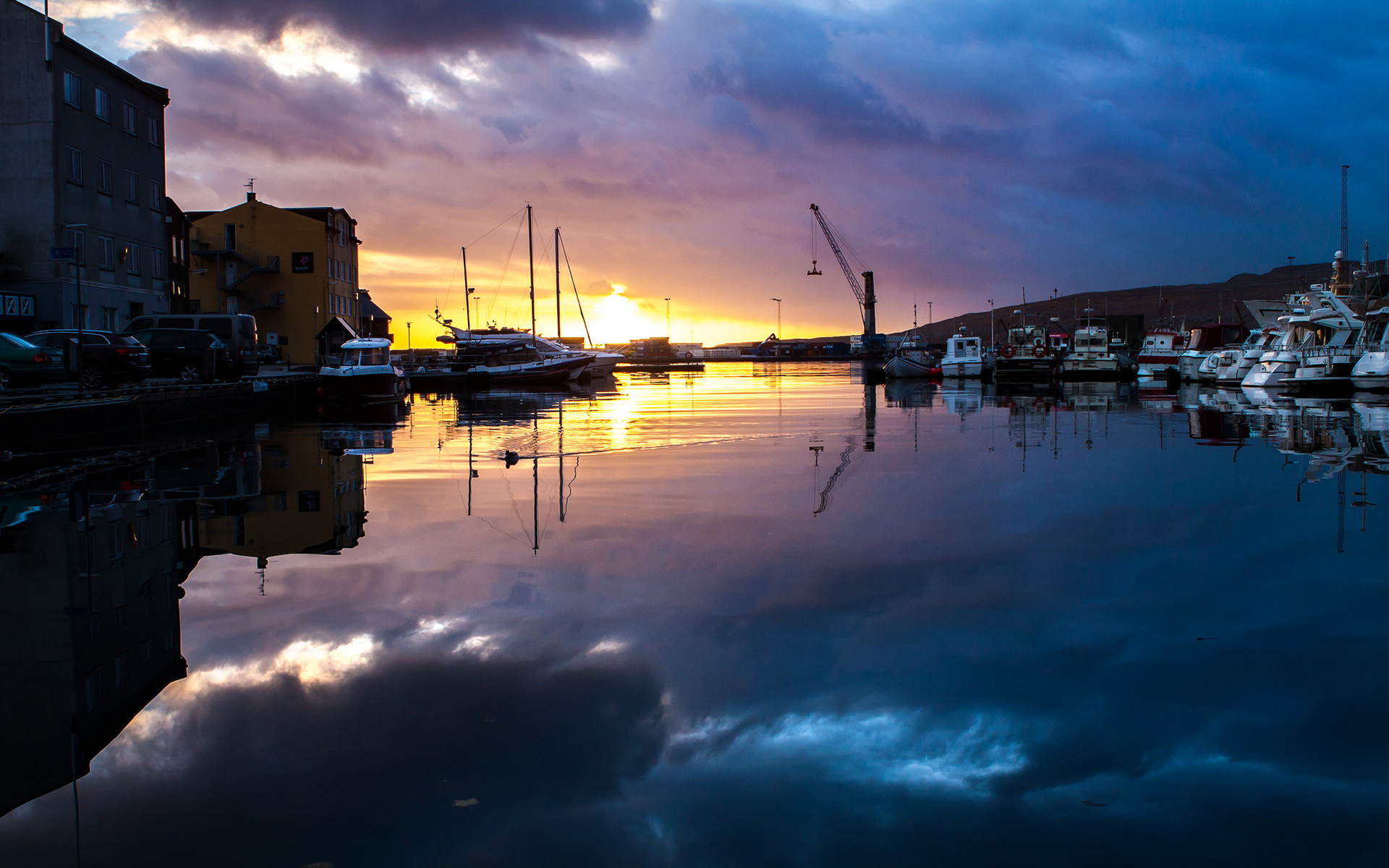 sunset, Boats, Reflection, Harbor, Buildings Wallpaper