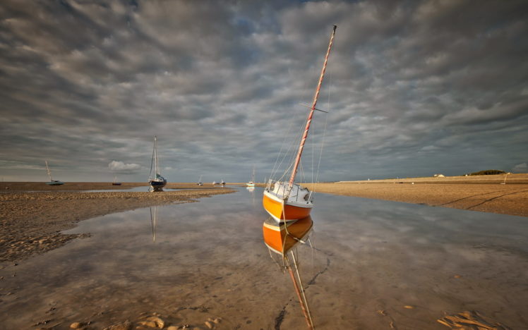 sea, Stranded, Boat, Ship, Sail, Sky, Beaches HD Wallpaper Desktop Background