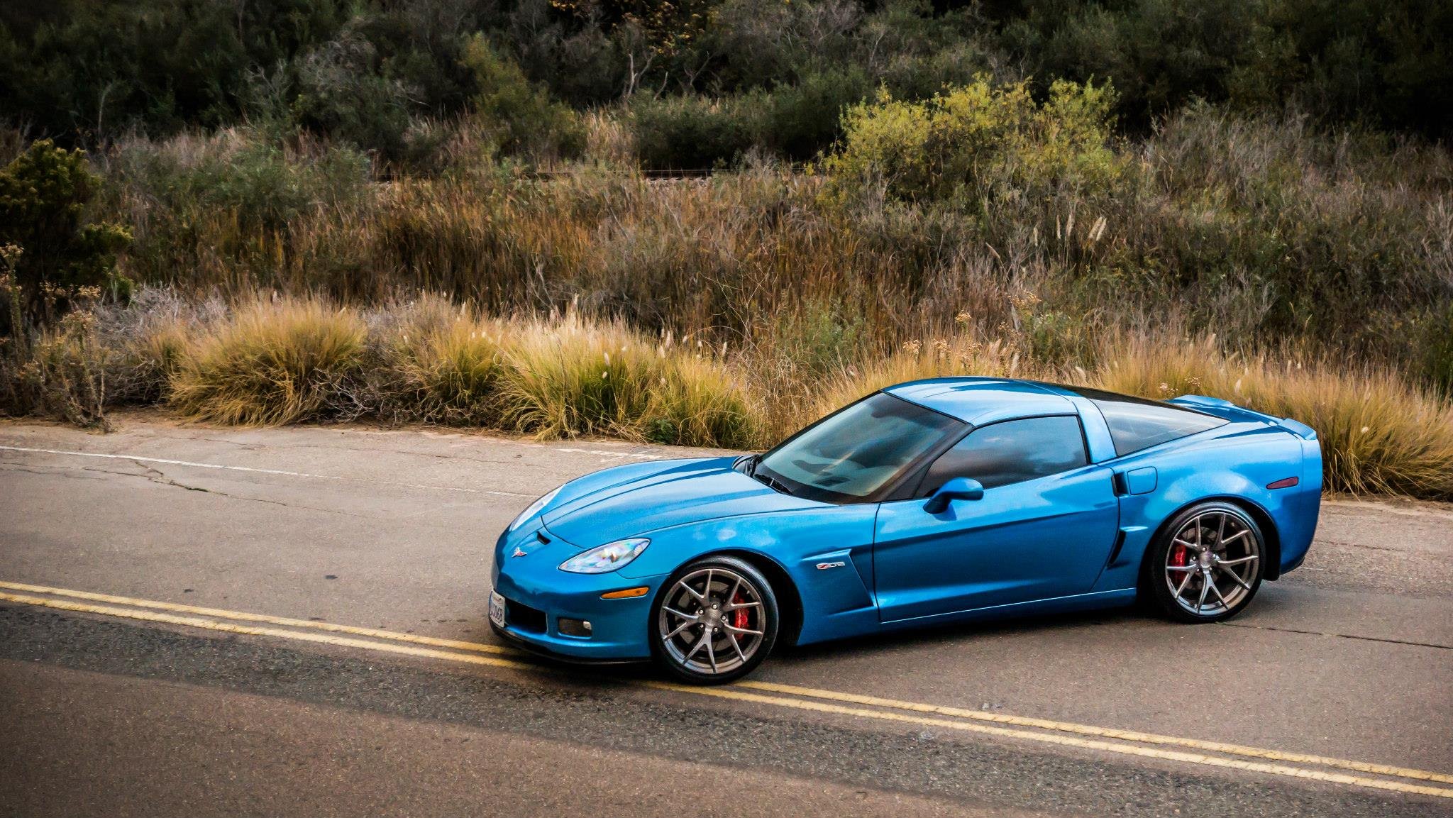 Chevrolet Corvette c6 здади