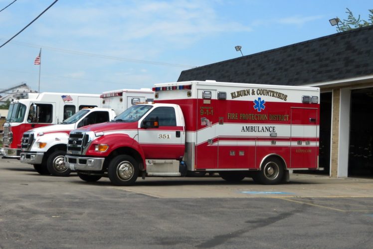 ambulance, Camion, Cars, Emergency, Fire, Fire, Departments, Medic, Chicago, Michigan, Pompier, Rescue, Suv, Truck, Usa HD Wallpaper Desktop Background