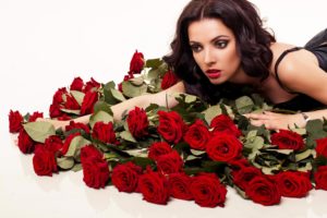 red,  , Roses,  , Women