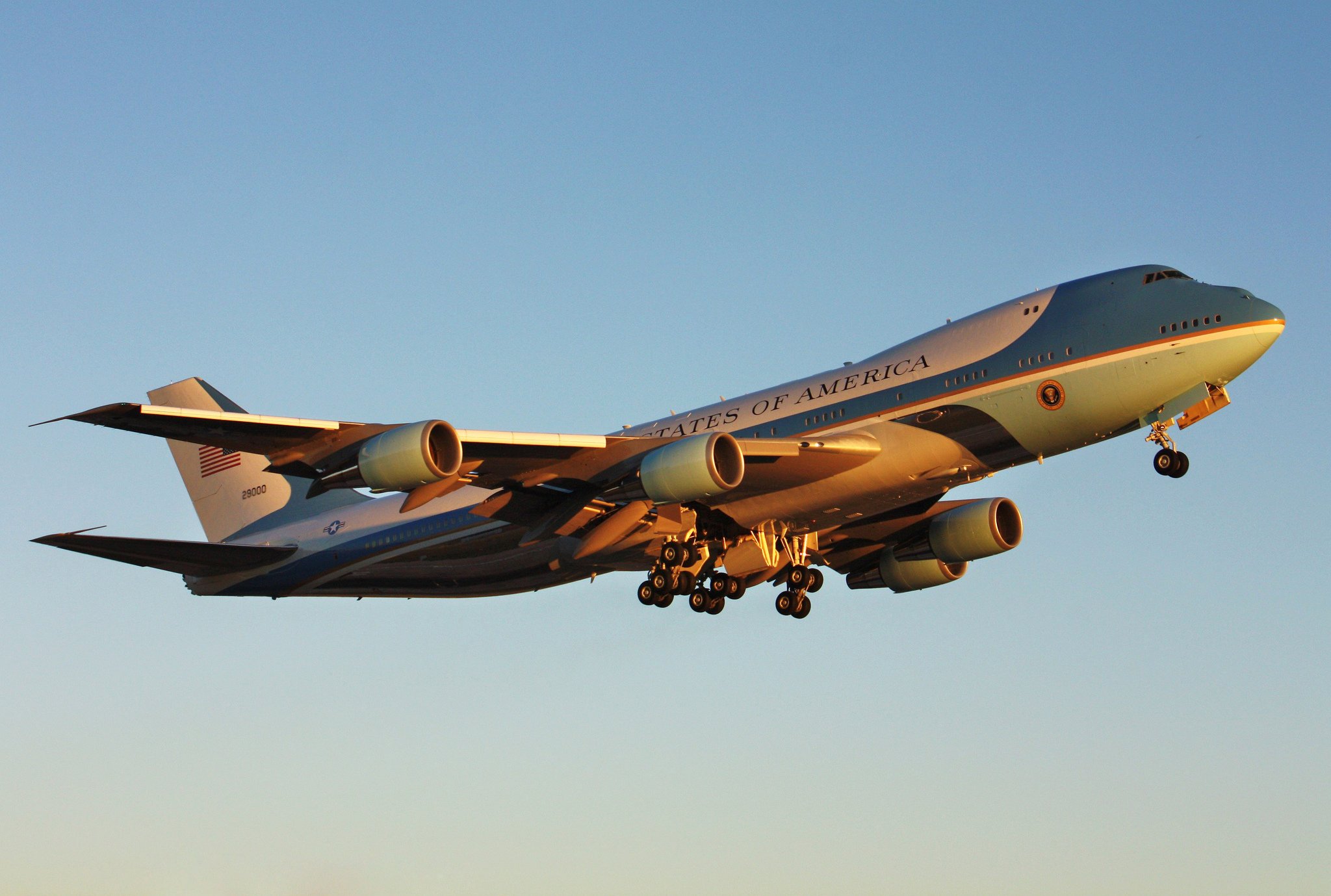 Jet cargo. Cargo Jet.