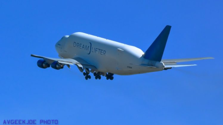 boeing, 747 400, Dreamlifter, Aircrafts, Airliner, Airplane, Beluga, Cargo, Plane, Sky, Transport HD Wallpaper Desktop Background