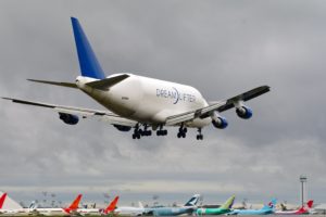 boeing, 747 400, Dreamlifter, Aircrafts, Airliner, Airplane, Beluga, Cargo, Plane, Sky, Transport