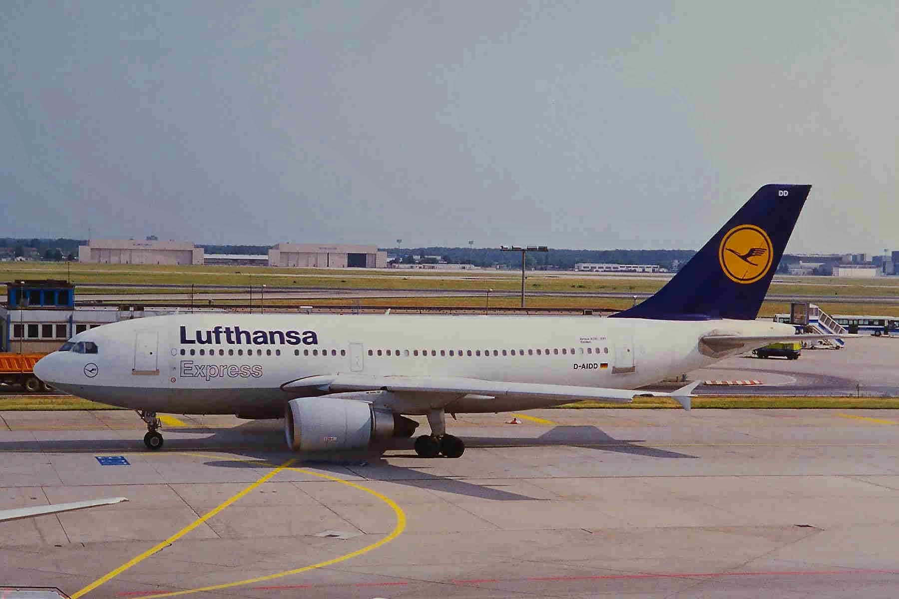 a310-airbus-aircrafts-airliner-airplane-plane-transport