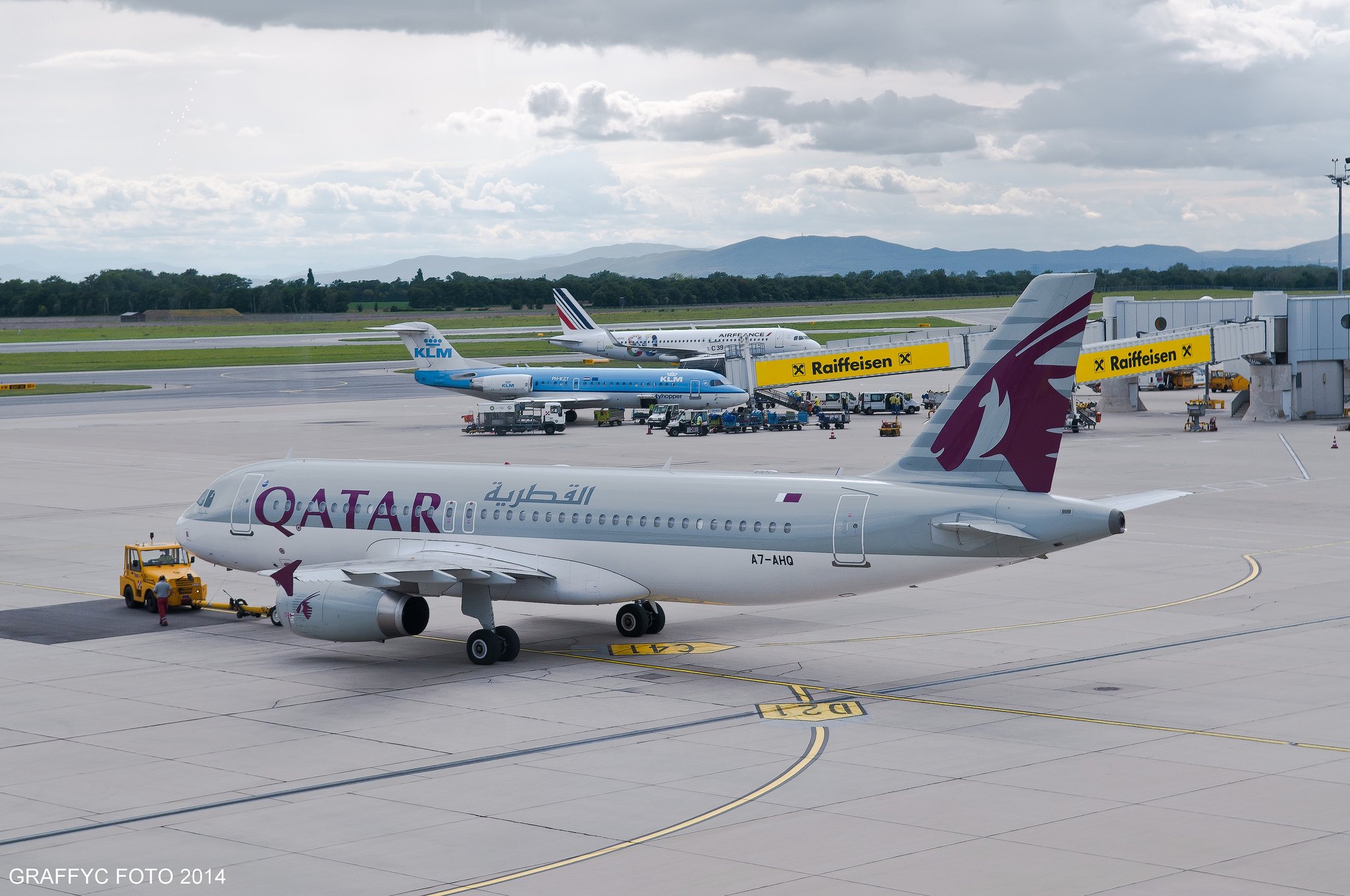 aircrafts, Airliner, Airplane, Fokker 100, Plane, Transport Wallpaper