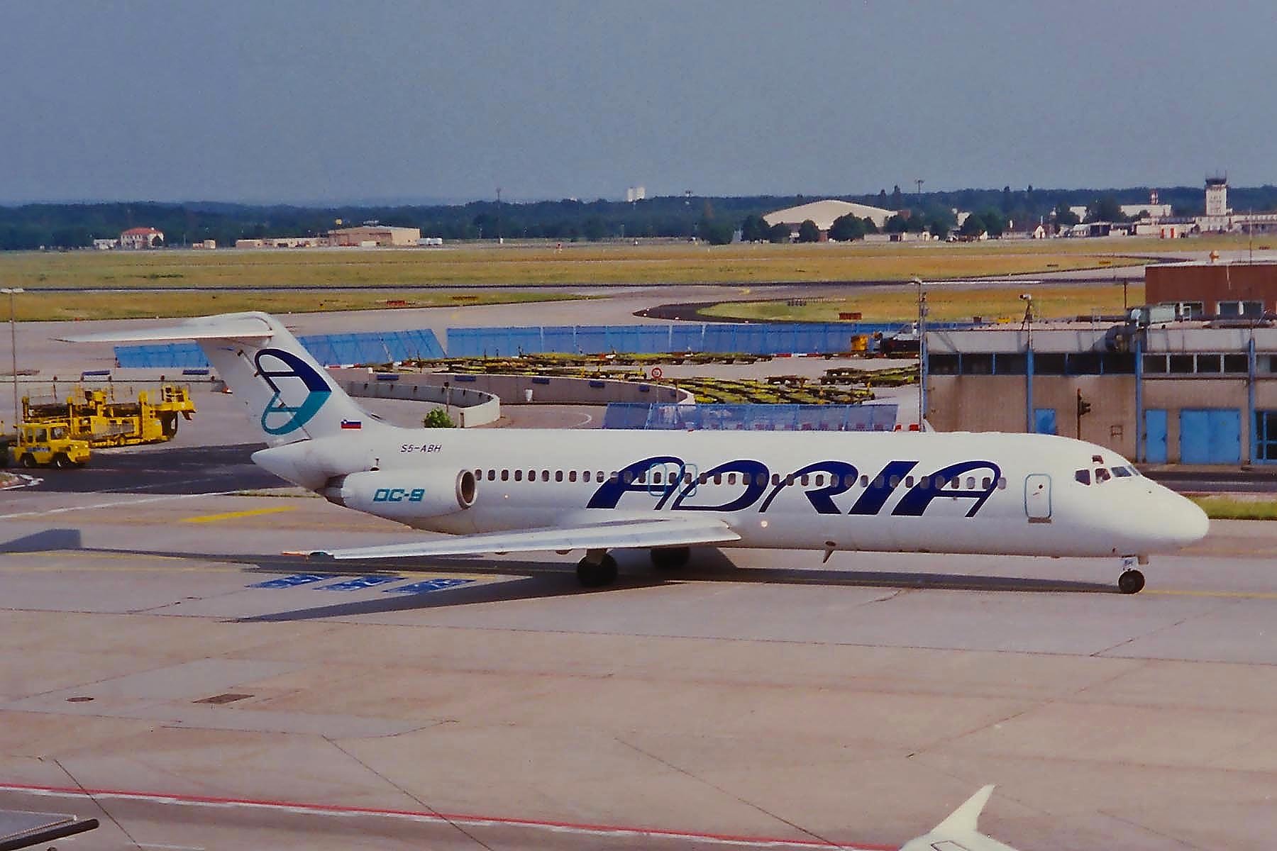 aircrafts, Airliner, Airplane, Army, Cargo, Dc, 9, Douglas, Mcdonnell, Plane, Transport Wallpaper