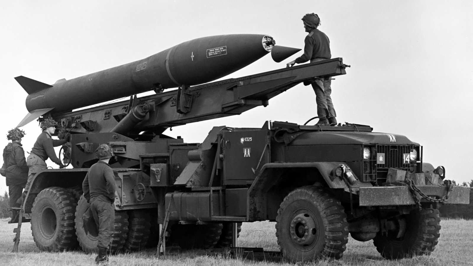 1953, M386, Based, International, M139f, Missile, Launcher, Military, Semi, Tractor, 6x6 Wallpaper