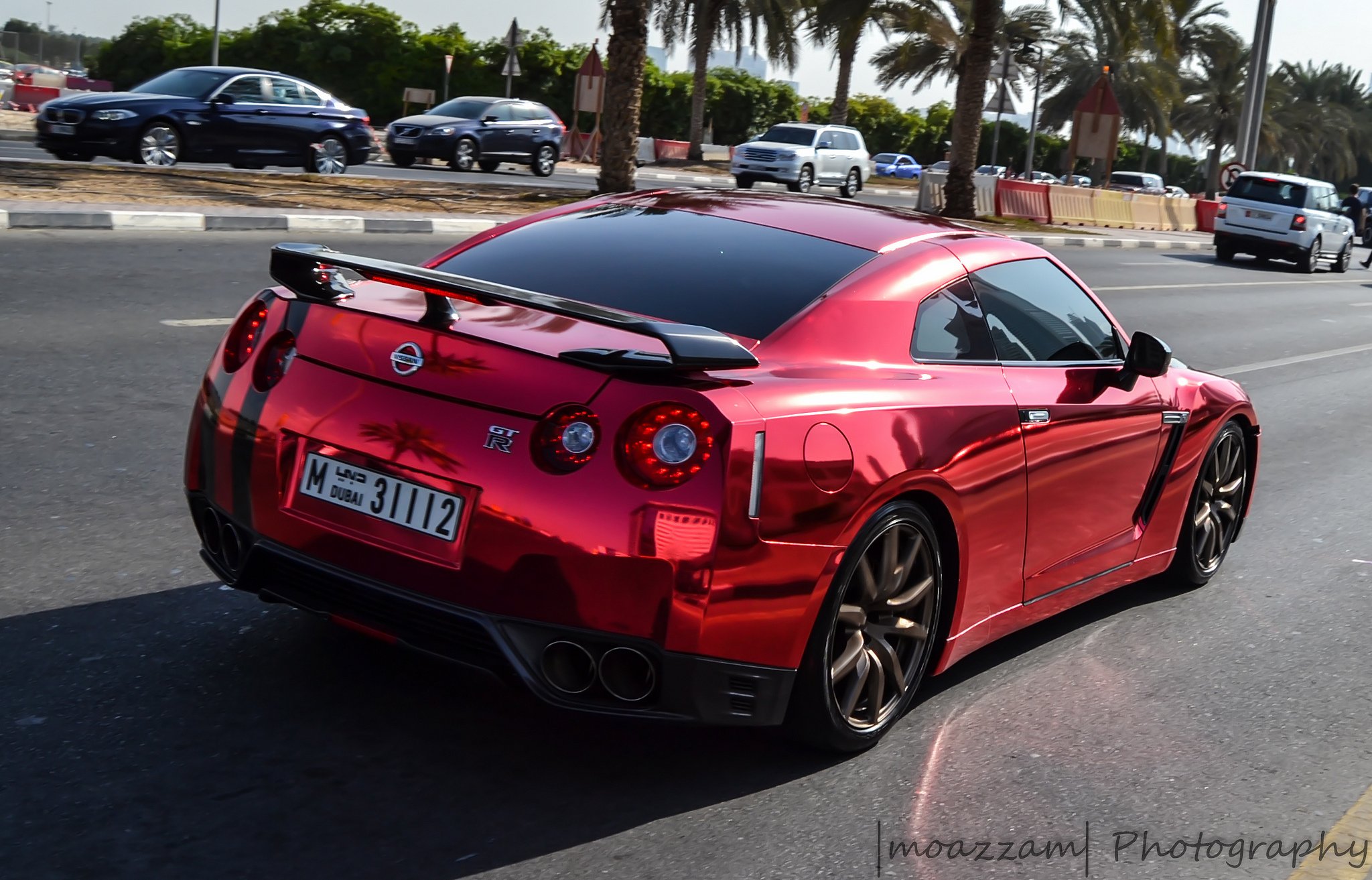 Nissan GTR r35 красный матовый