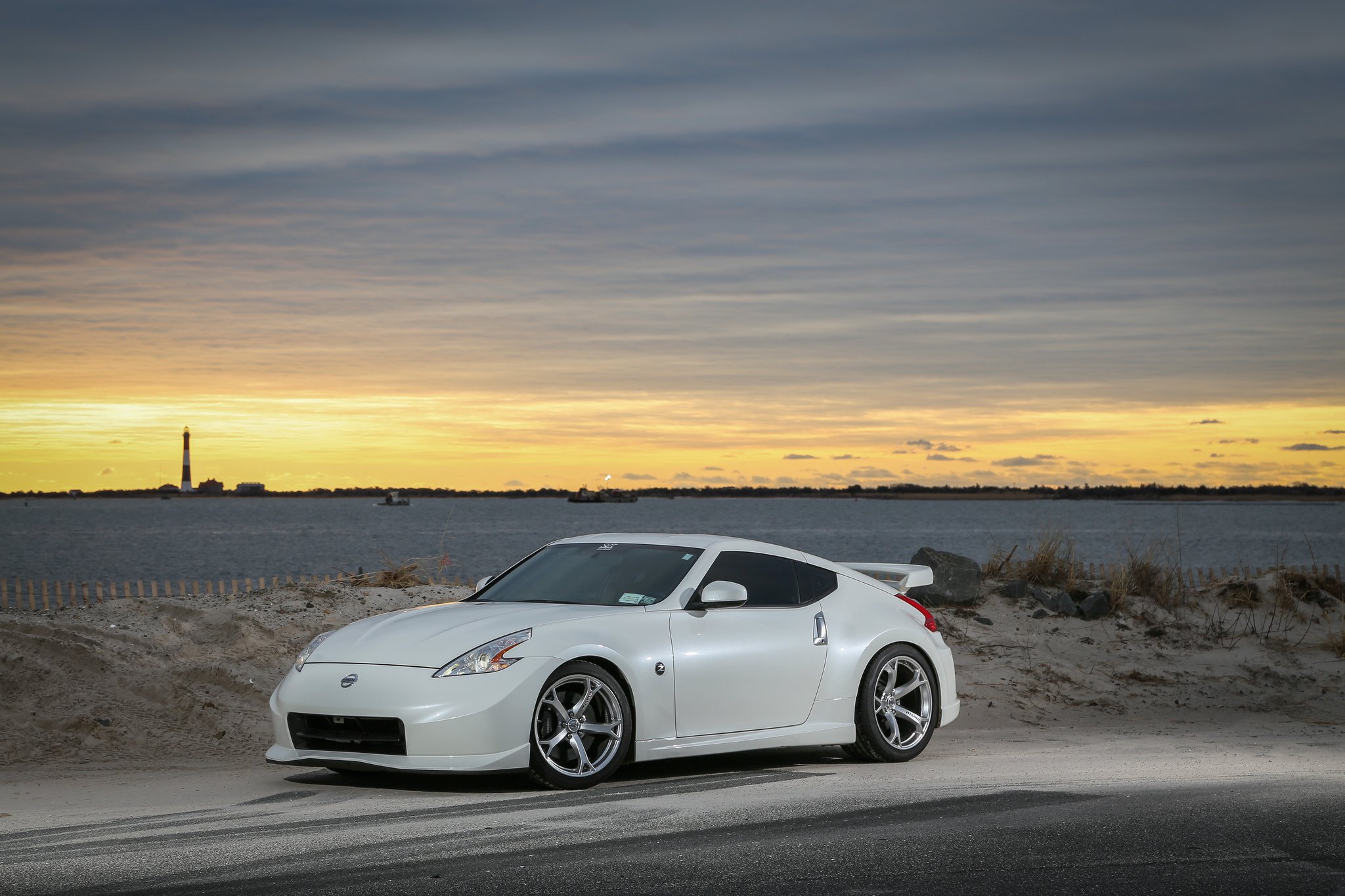 Nissan 370z С‚РµРјРЅС‹Р№ С„РѕРЅ