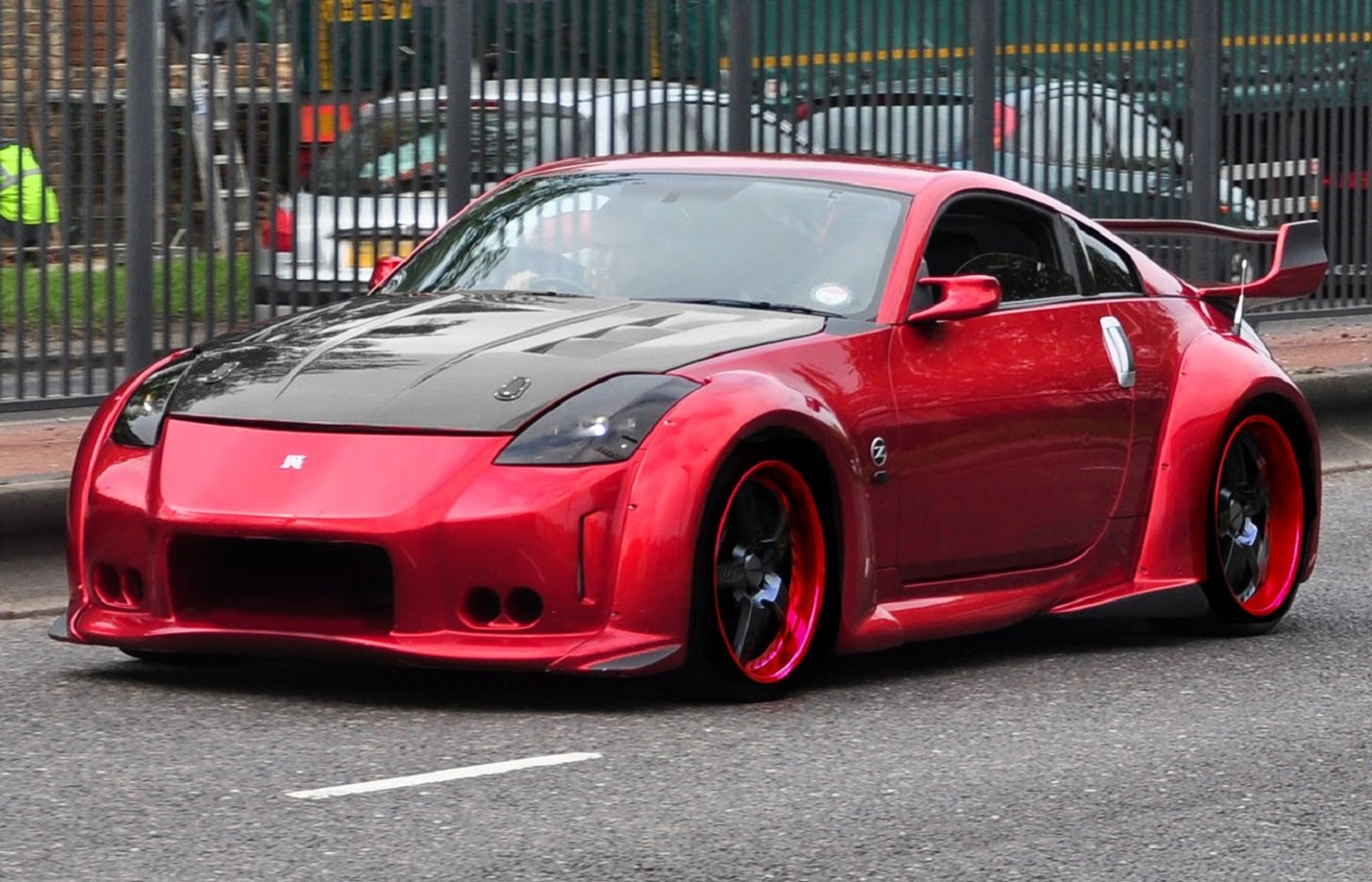 Тюнингованный Nissan 350z