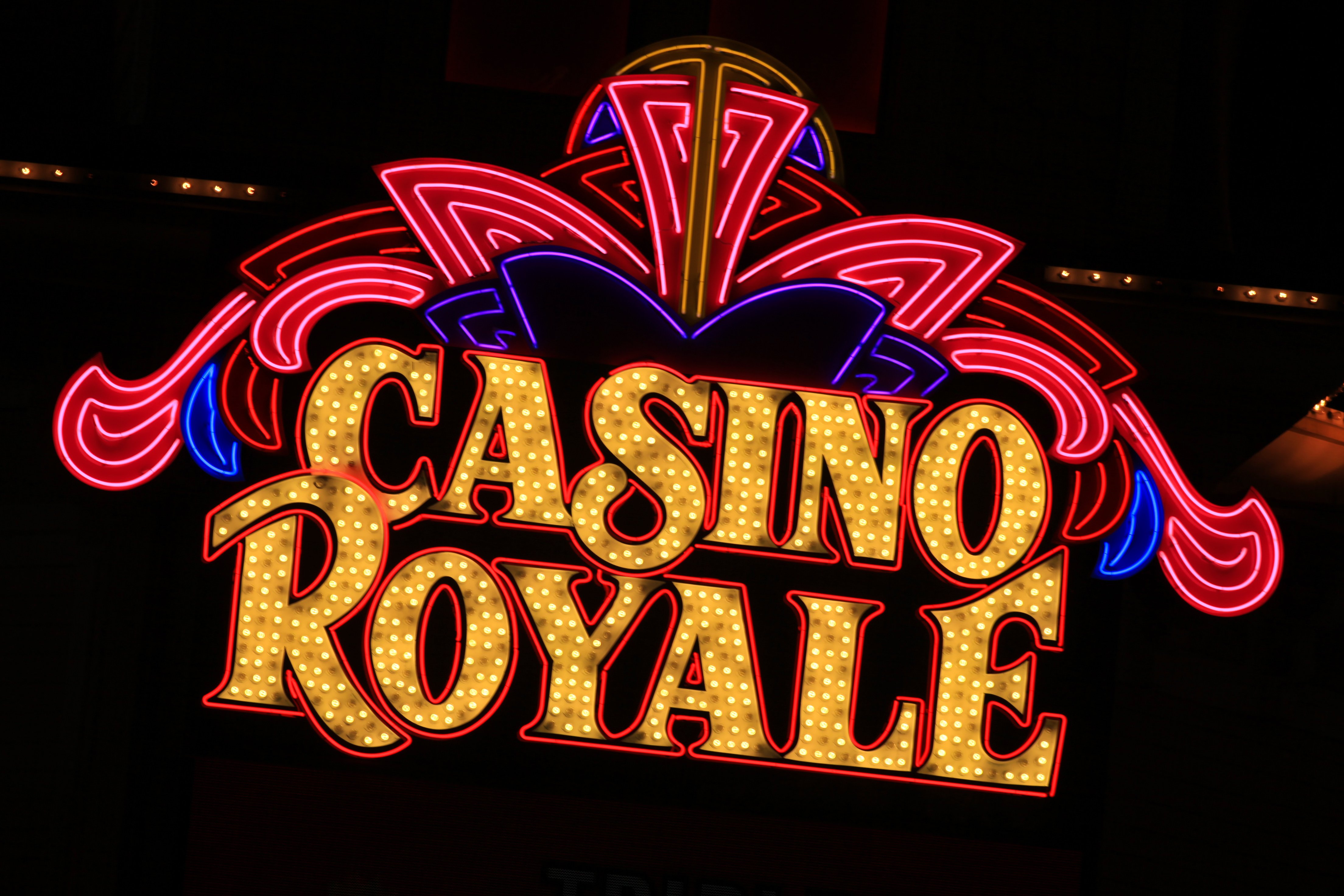 casino, Royale, Bond, Action, Adventure, Thriller, Sign Wallpaper