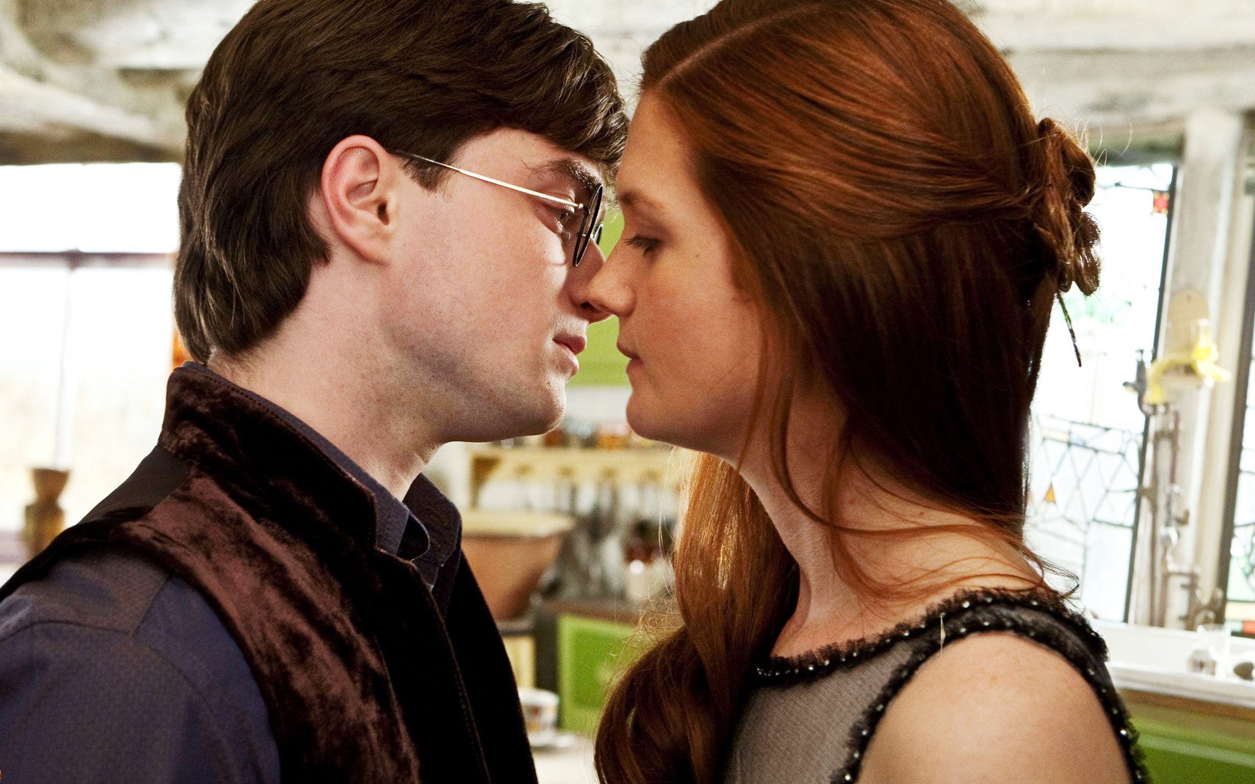 harry, Potter, Ginny, Kiss, Deathly, Hallows Wallpaper