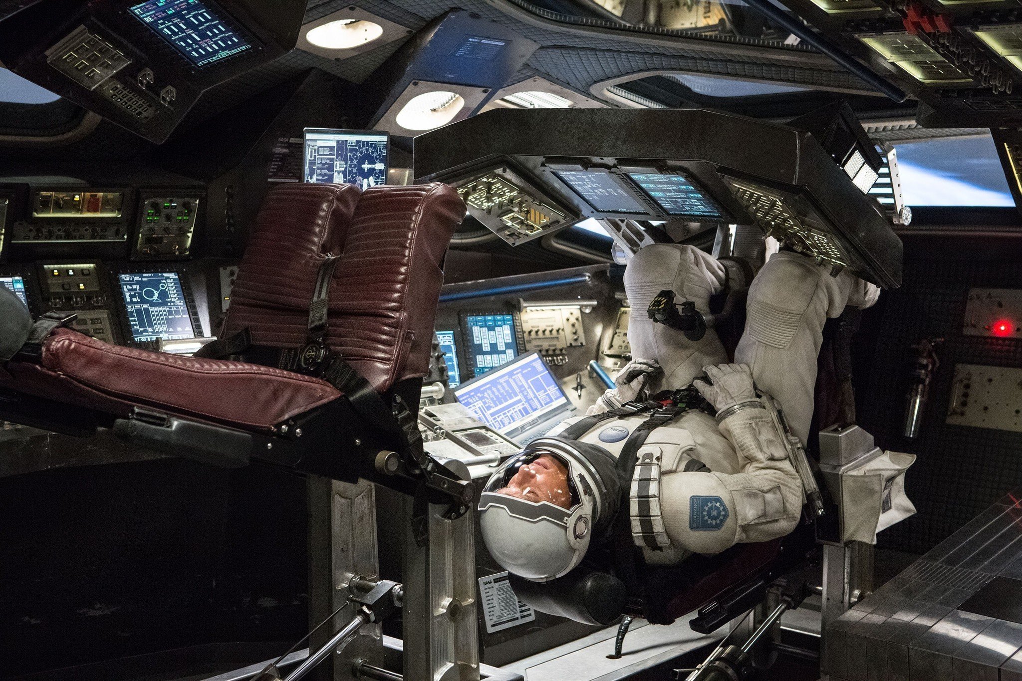 interstellar, Sci fi, Adventure, Mystery, Astronaut, Spaceship Wallpaper