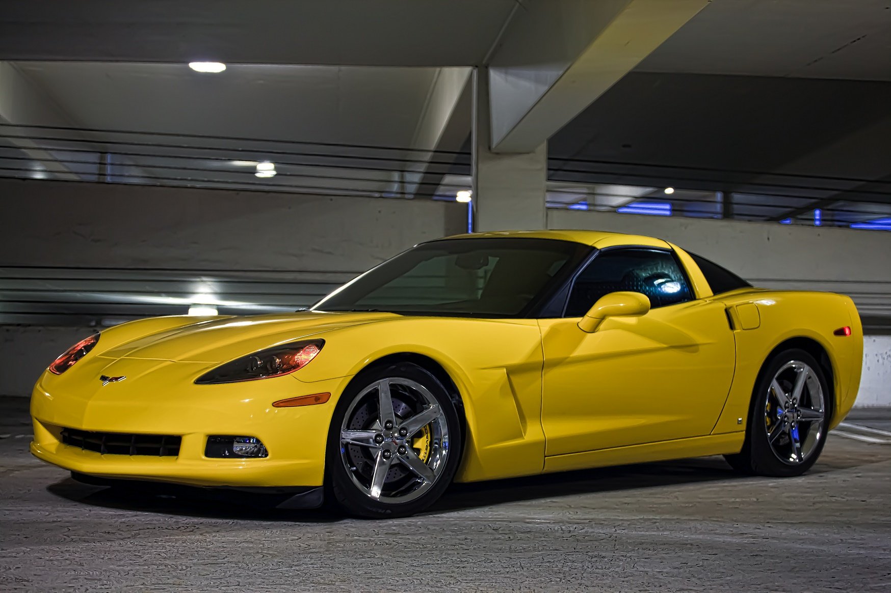 Chevrolet Corvette c6 Cabrio красная