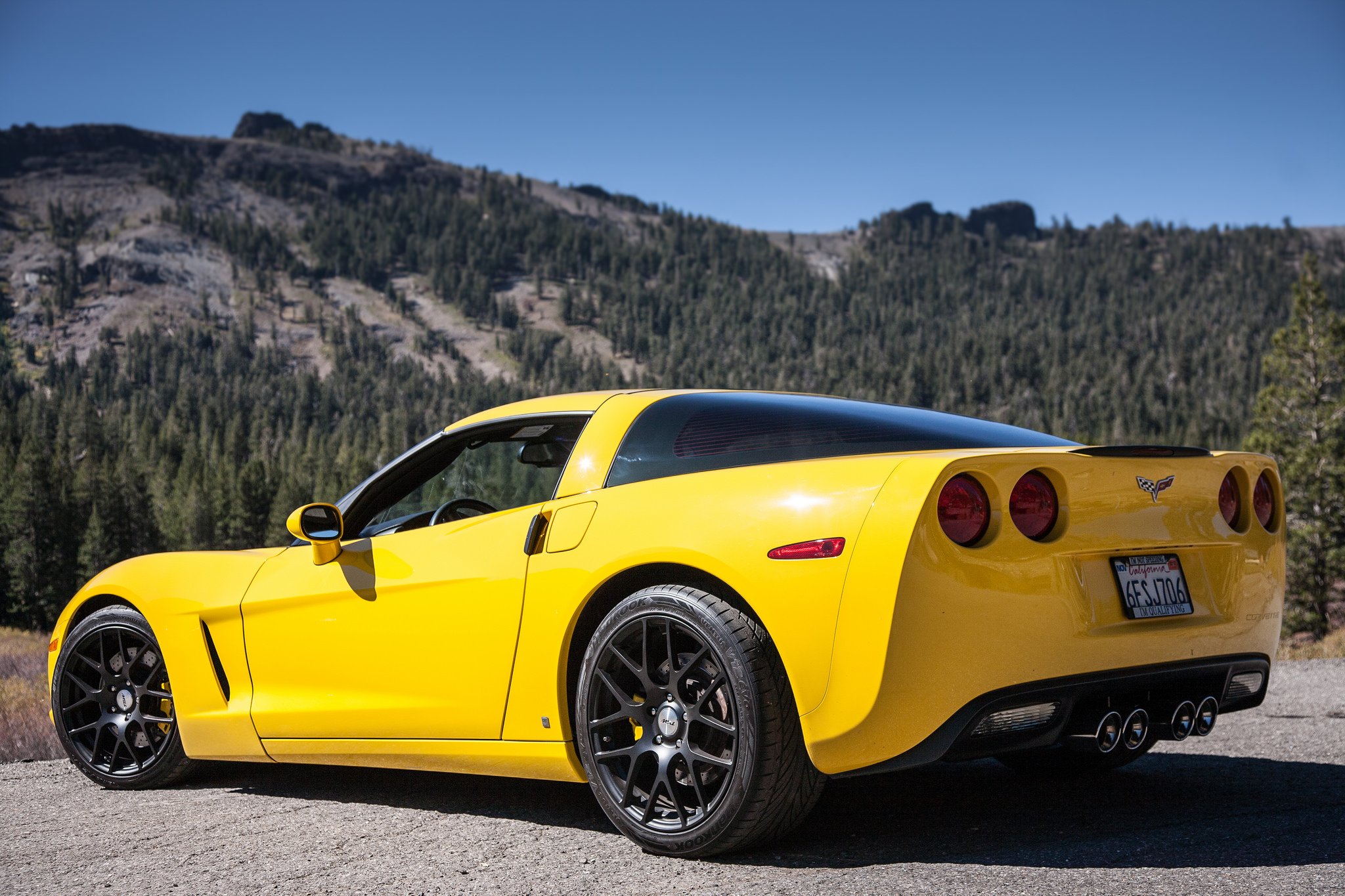 Chevrolet corvette максимальная скорость