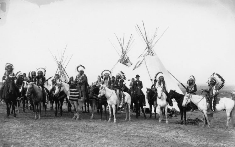 indians, Horses, Tepee, Feathers, Retro, Vintage, Photo, Black, White, Native, American, People, Crowd, History HD Wallpaper Desktop Background