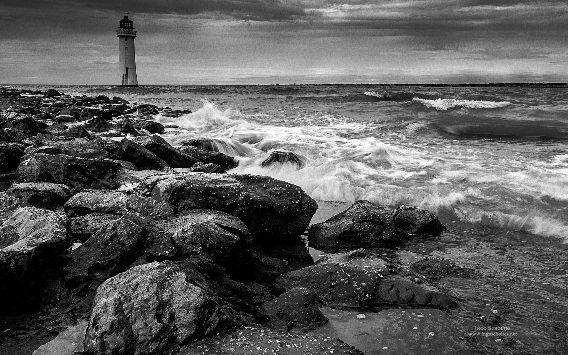 lighthouse, Ocean, Sea, Rocks Wallpaper