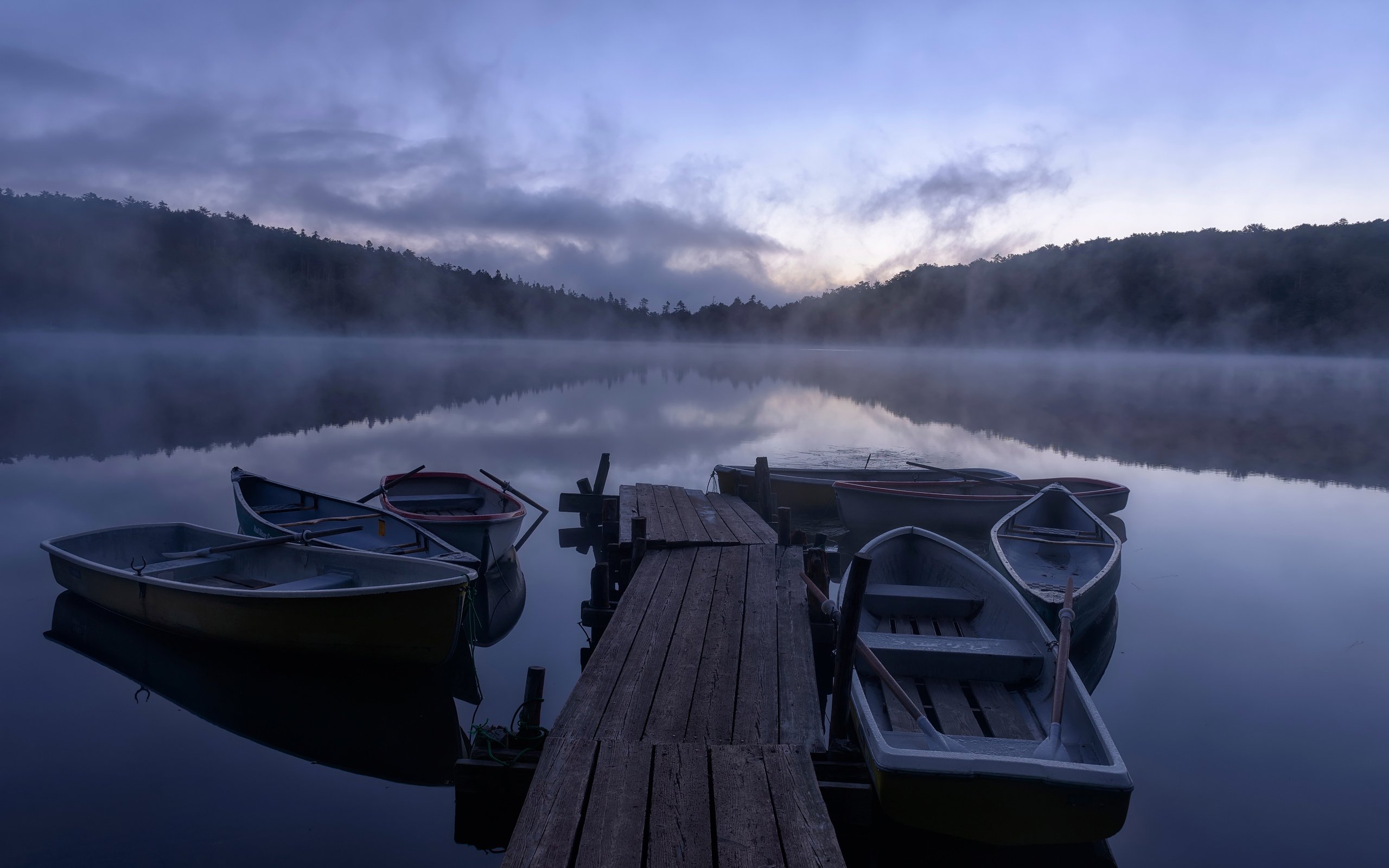 boats, Dock, Lake, Morning, Reflection, Fog, Pier Wallpaper