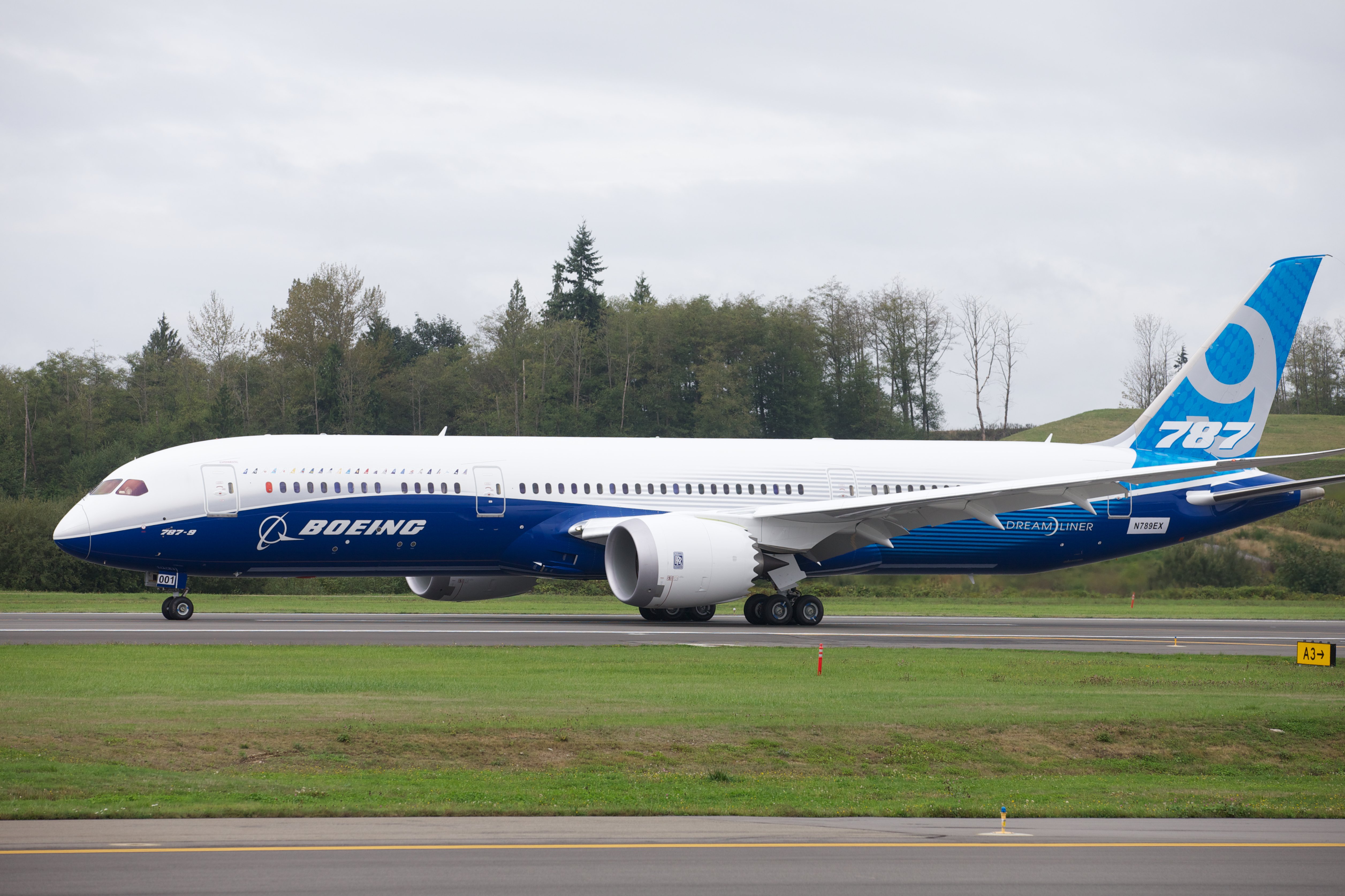 Boeing's 787-10 Dreamliner Cleared for Commercial Service by Federal ...
