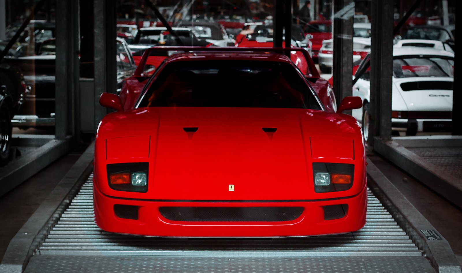 Ferrari F40 Supercars Cars Red Italia Wallpapers Hd Desktop And Mobile Backgrounds 