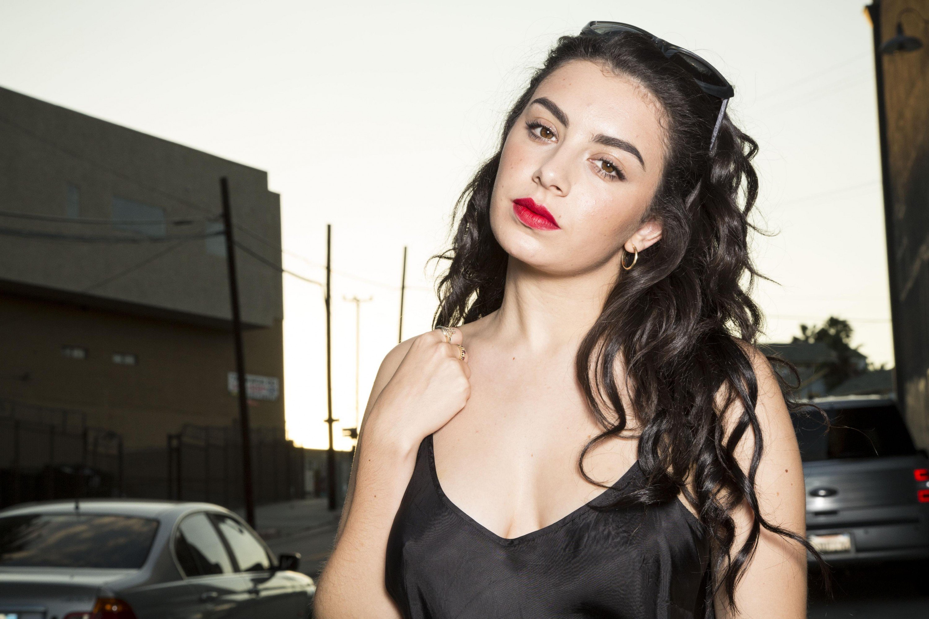 charli, Xcx, House, Pop, Electronica, Indie, Electro, Synth, Synthpop, Babe, Singer Wallpaper