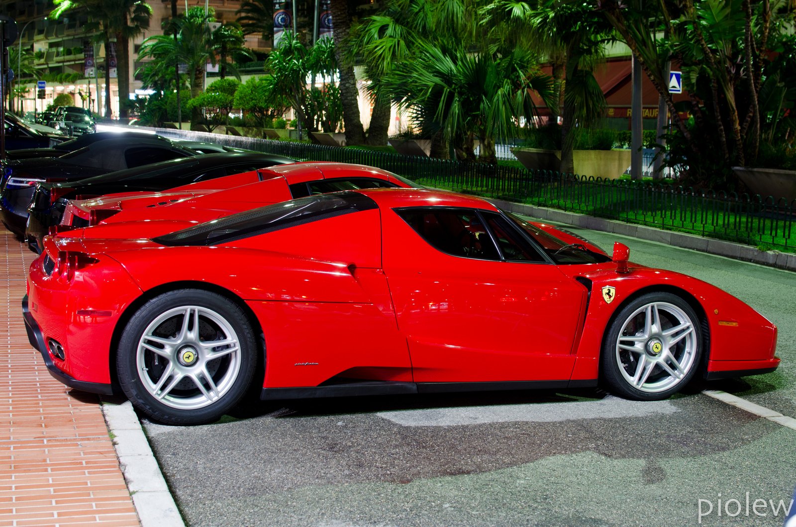 ferrari, Enzo, Supercars, Cars, Italia, Red, Rouge Wallpaper