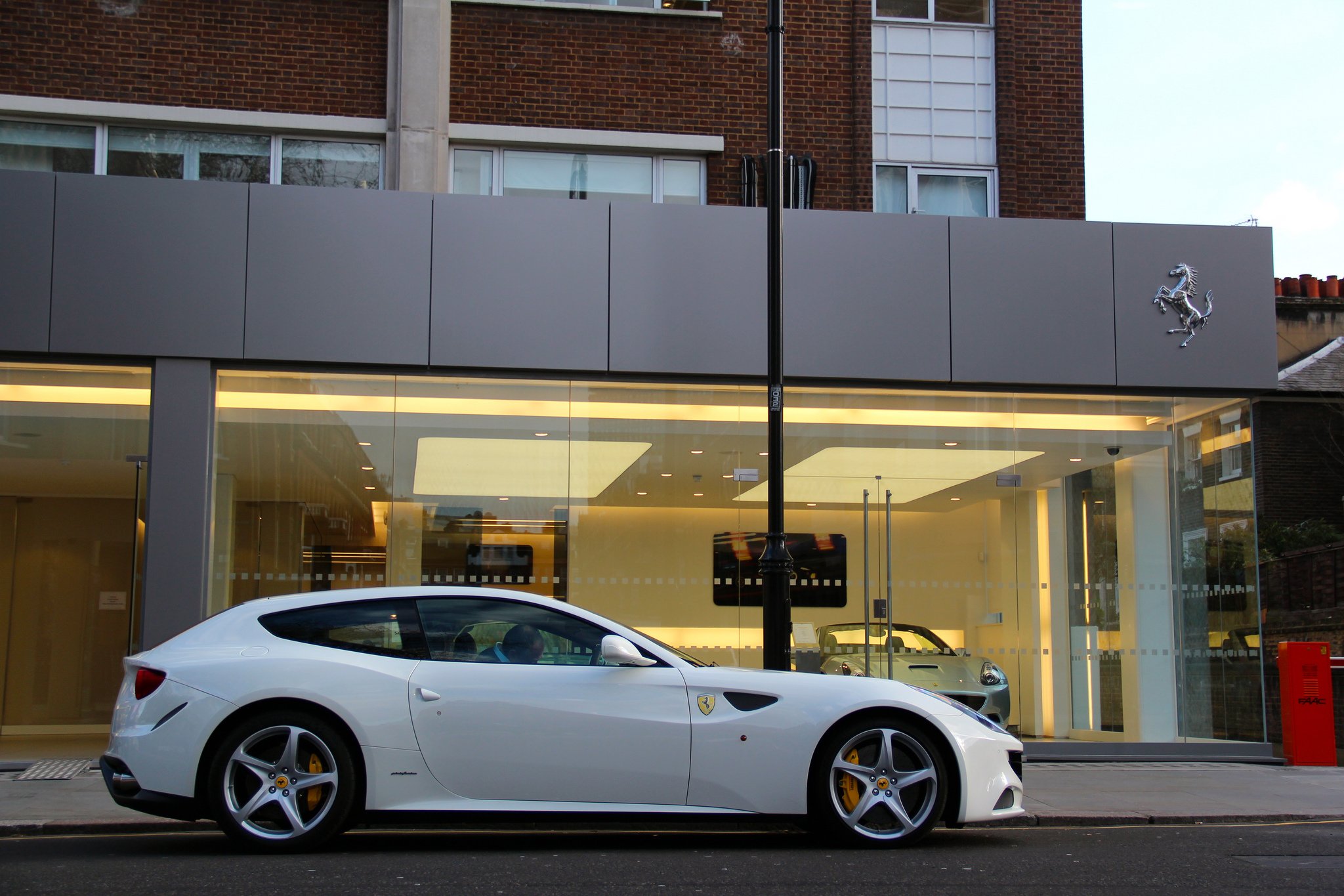 Ferrari FF РєСѓРїРµ