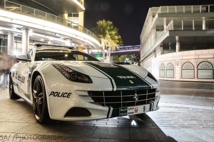 ferrari, Ferrari, Ff, Ff, 2 2, Coupe, Supercars, Cars, Italia, White, Blanc HD Wallpaper Desktop Background