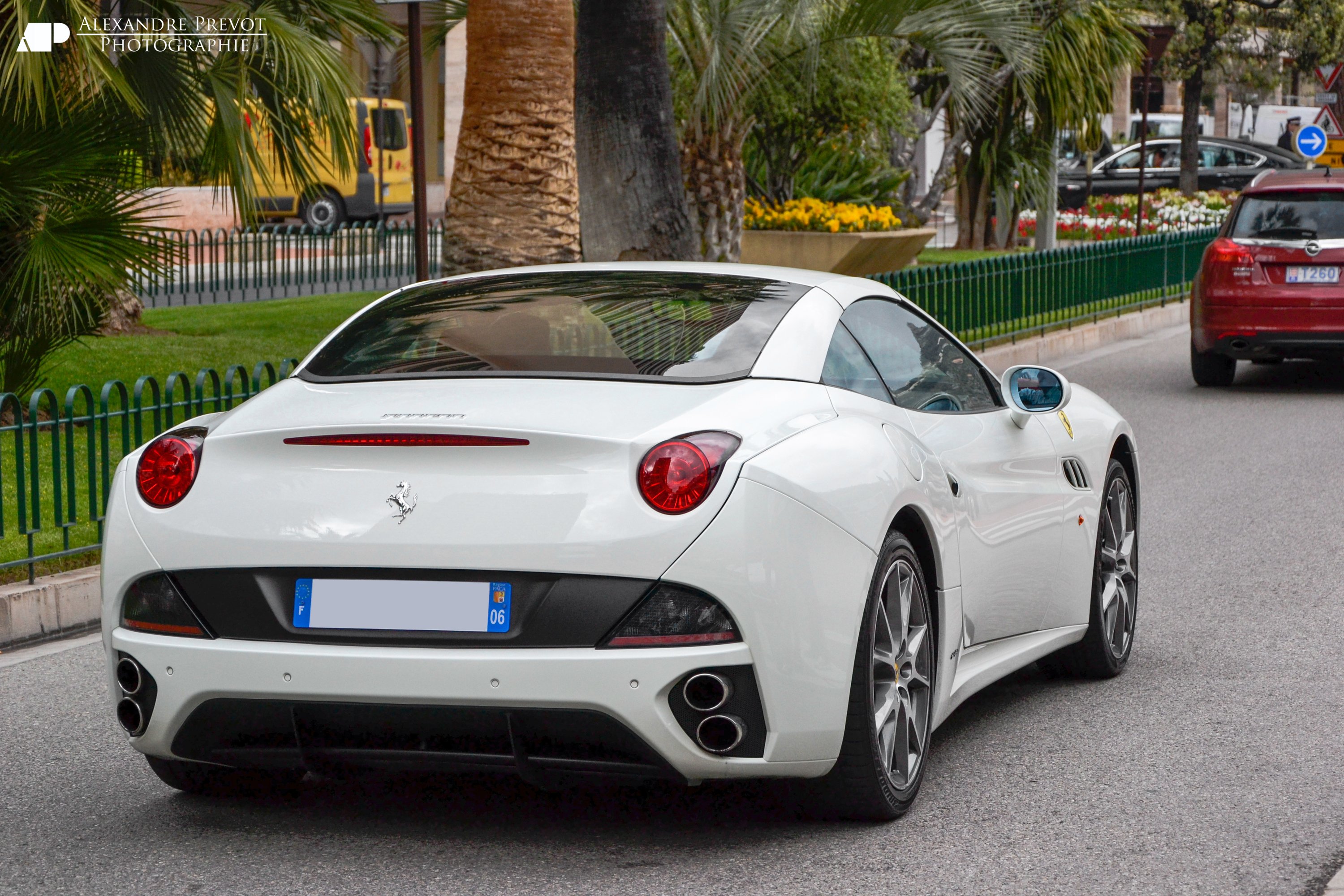 ferrari, California, Convertible, Supercars, Cars, Cabriolet, Italia, Blanc, White Wallpaper