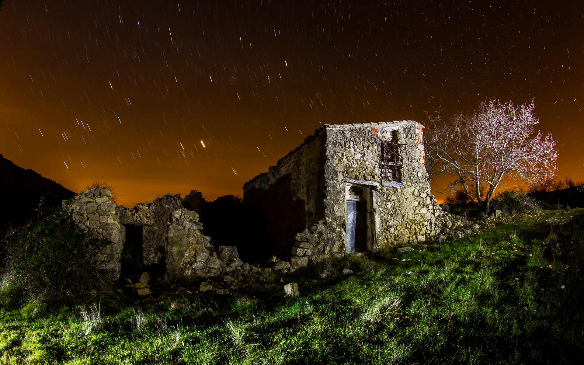 house, Stars, Night, Timelapse, Grass, Tree, Sky, Landscapes, Buildings, Ruins Wallpaper