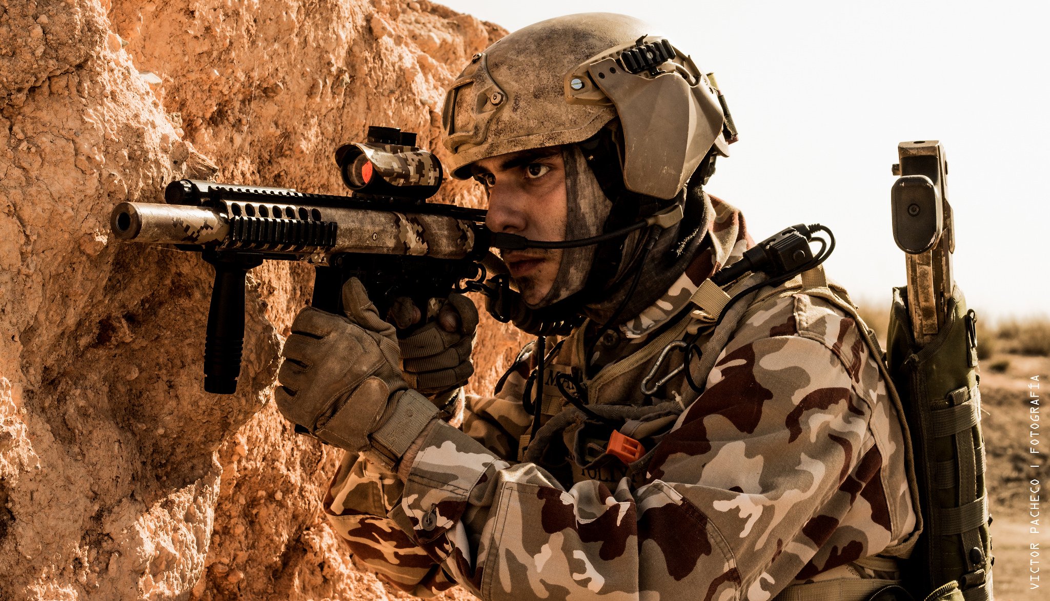 assault, Guns, Military, Rifle, Weapons, Airsoft, Game, Toys, Combat, Team Wallpaper