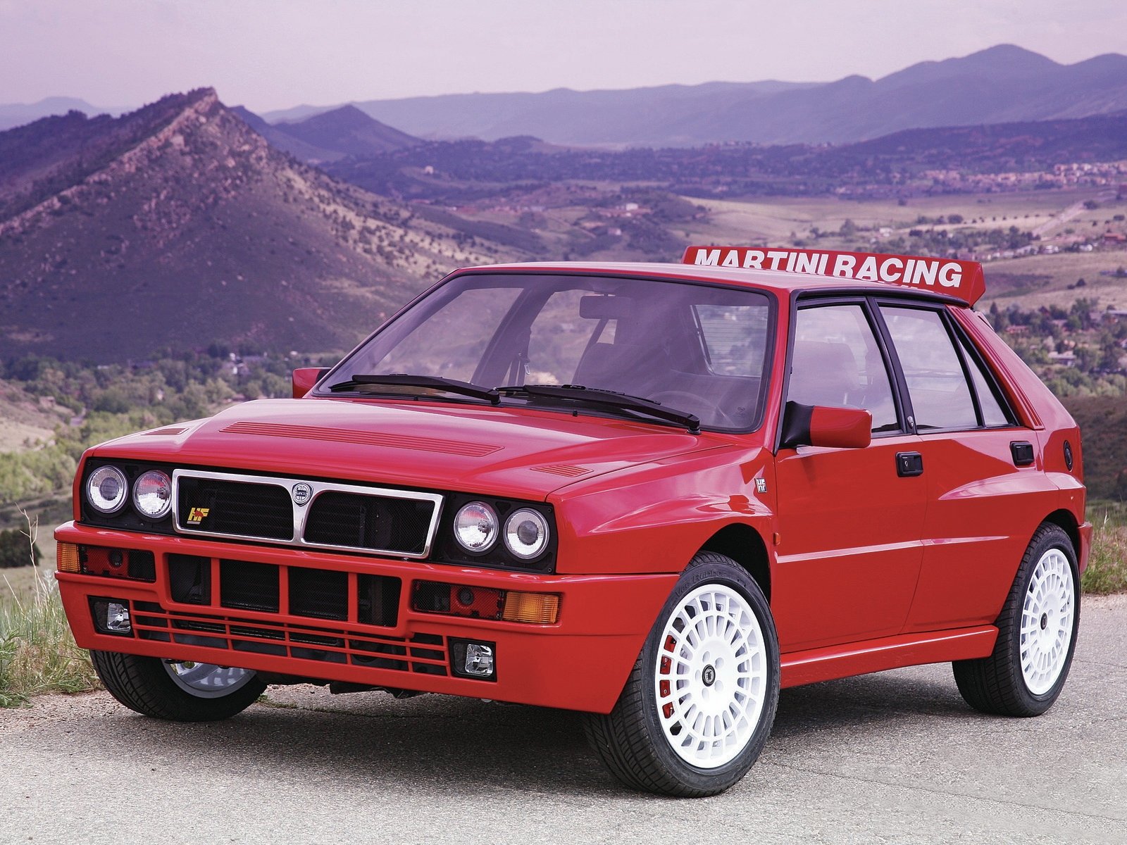 автомобиль lancia delta integrale