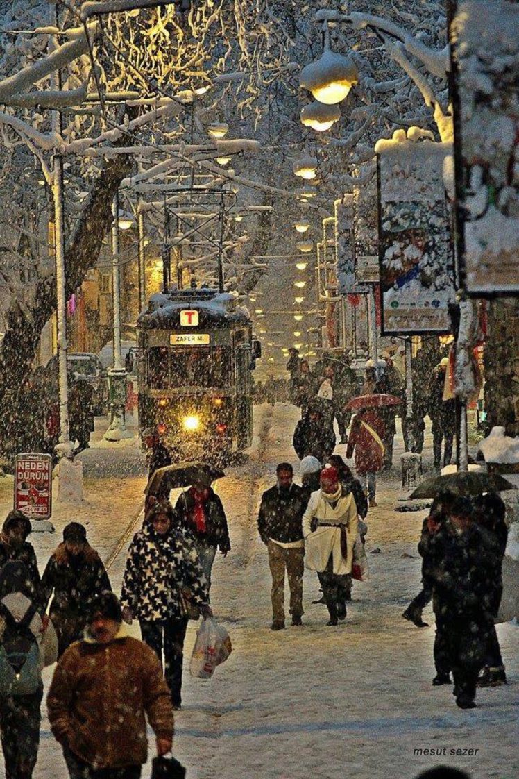 bursa, Street, Peoples, Snow, Winter, City, Tree, Turkey, Mood HD Wallpaper Desktop Background
