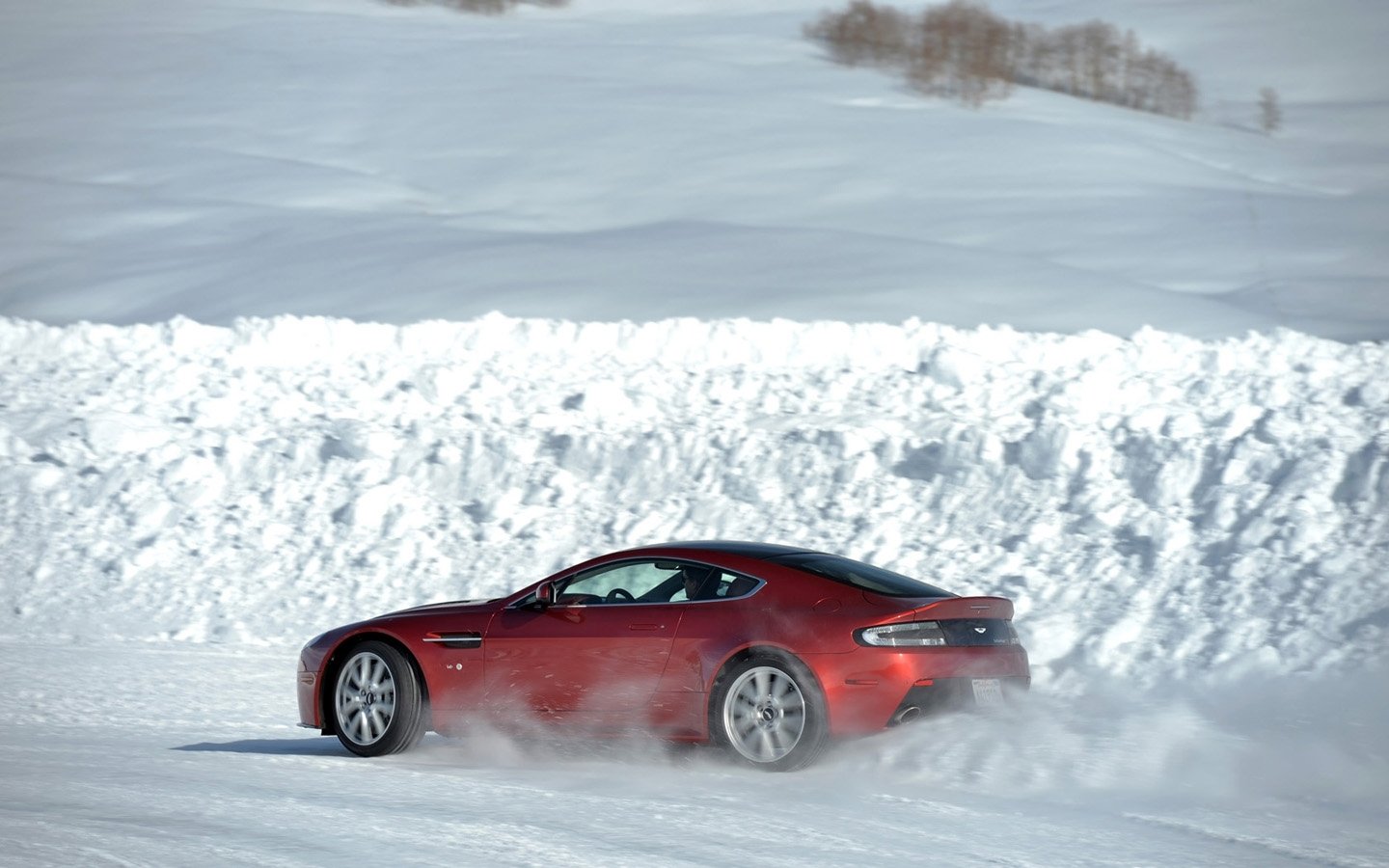 2014, Aston, Martin, Ice, Cars, Coupe, V12, Vantage Wallpaper