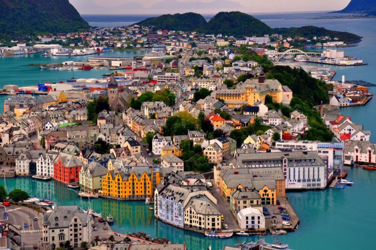 alesund, Norway, Norway, Sky, Sea, Mountains, Houses, Harbor, Landscape, Island, Trees, Bridge, Ship, Boat, Yacht HD Wallpaper Desktop Background