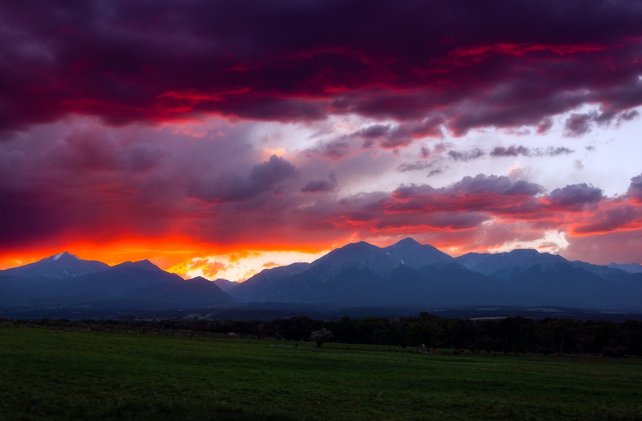 usa, Colorado, Mountains, Night, Fire, Sunset, Sky, Clouds Wallpaper