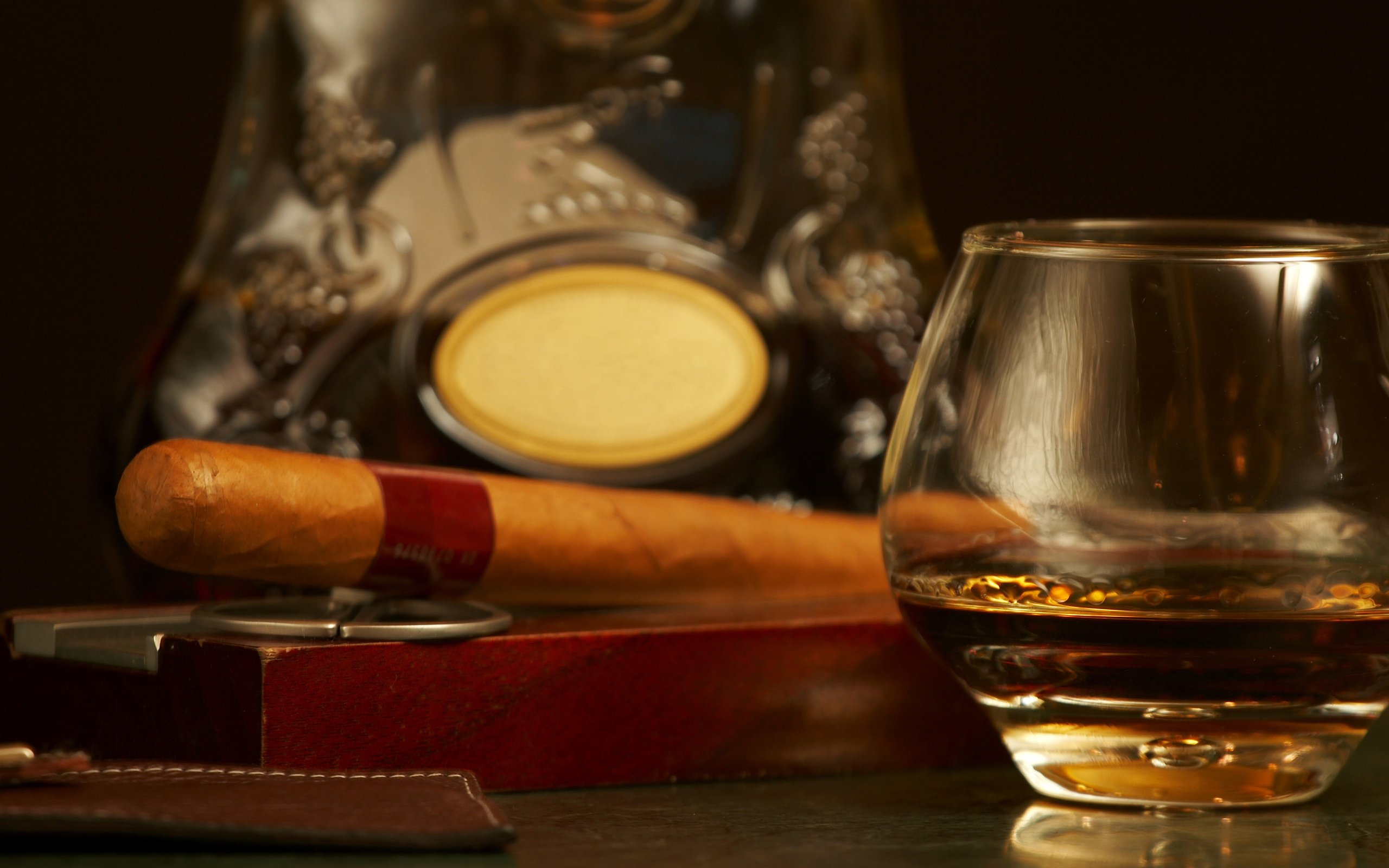 cigars, Cigarette, Tobacco, Bokeh, Smoke, Smoking, Cigar, Drink, Alcohol, Drinks, Glass Wallpaper