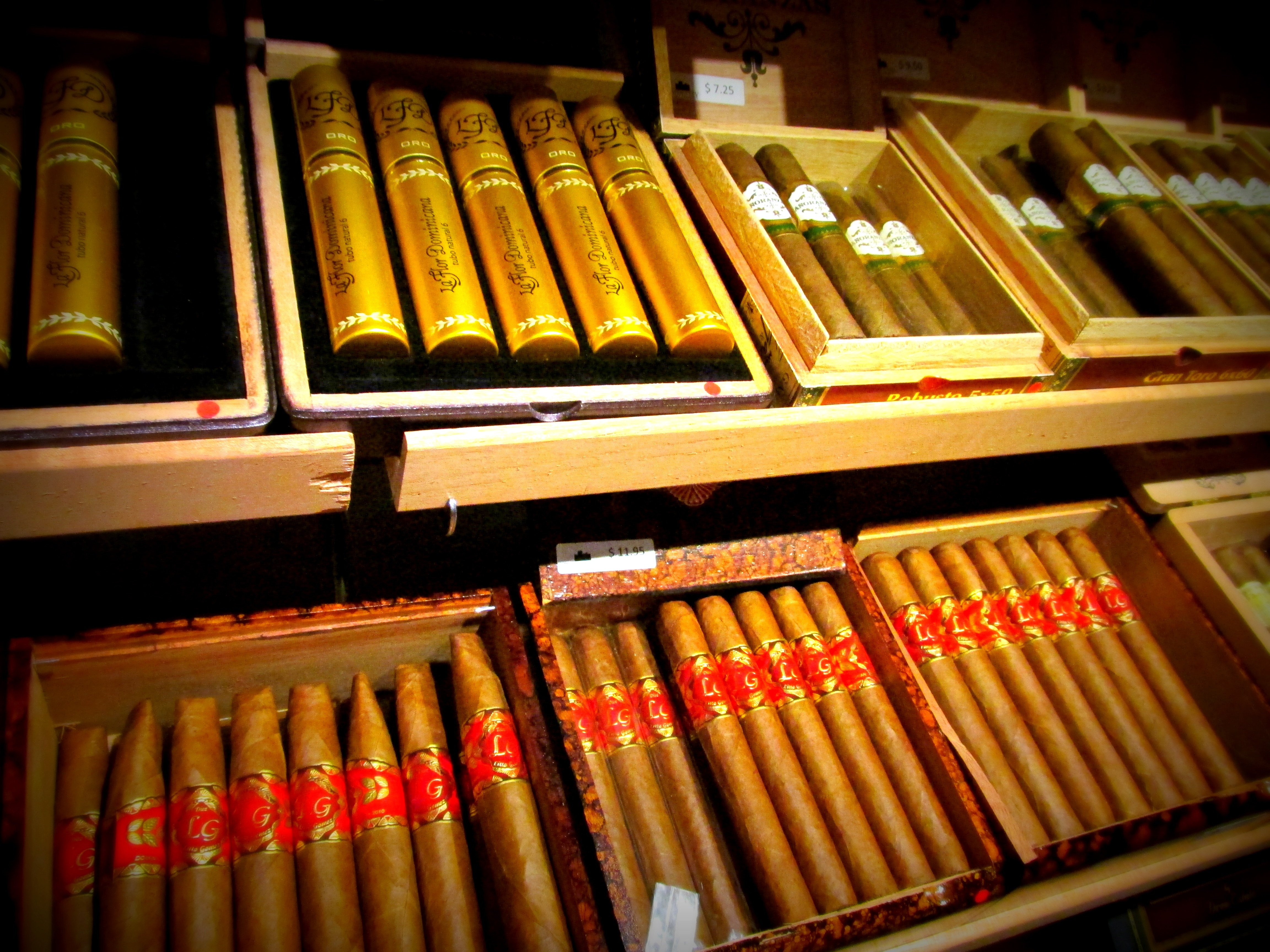 cigars, Cigarette, Tobacco, Bokeh, Smoke, Smoking, Cigar Wallpaper