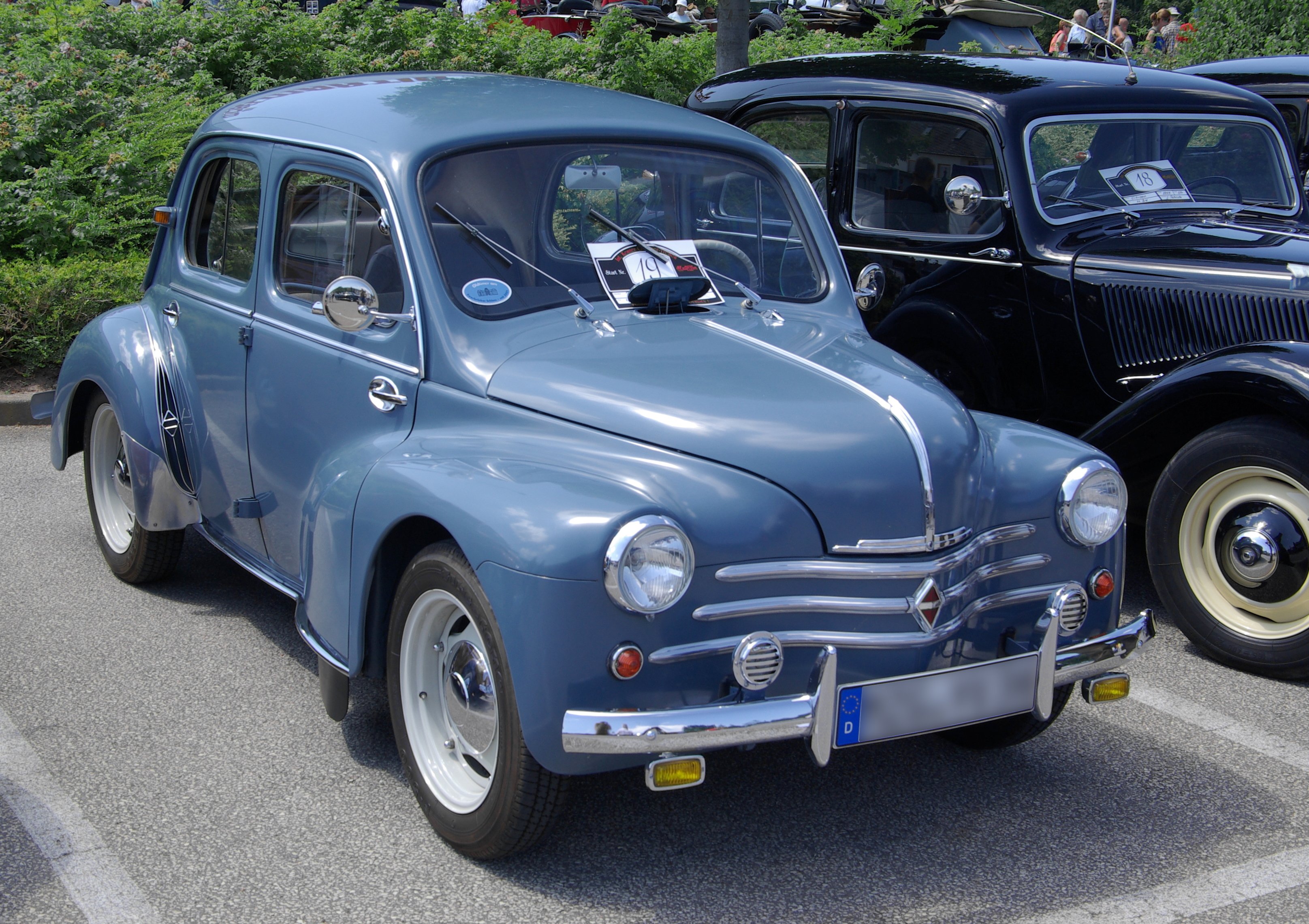 Renault 4cv Classic Cars French Wallpapers Hd Desktop And Mobile Backgrounds Sahida