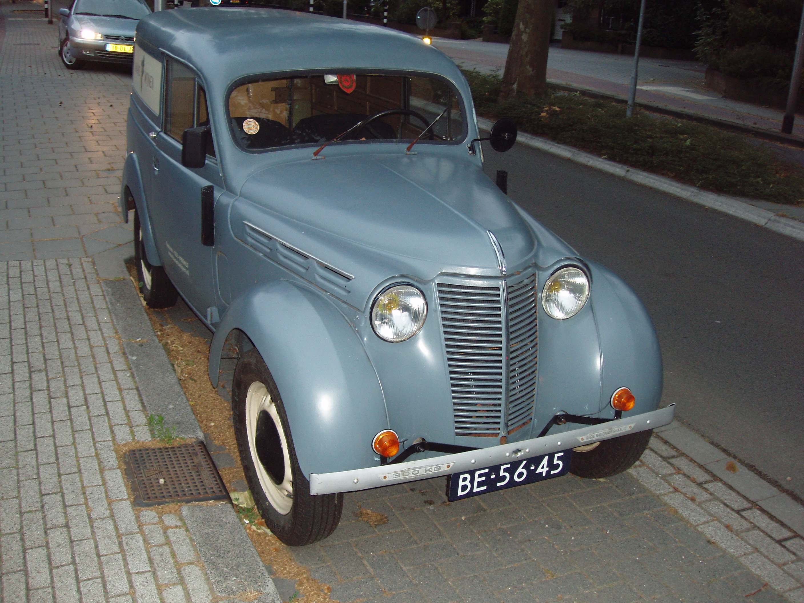 renault, Juvaquatre, Cars, Classic, Cars, French, Van, Delivery Wallpaper